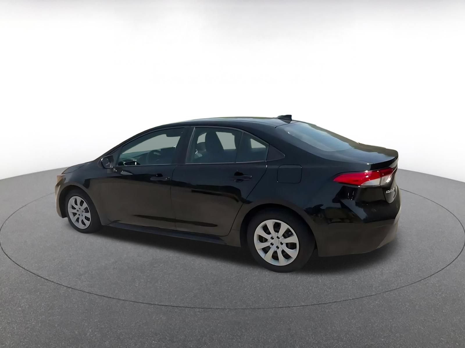 Thumbnail: 2025 Toyota Corolla - 10