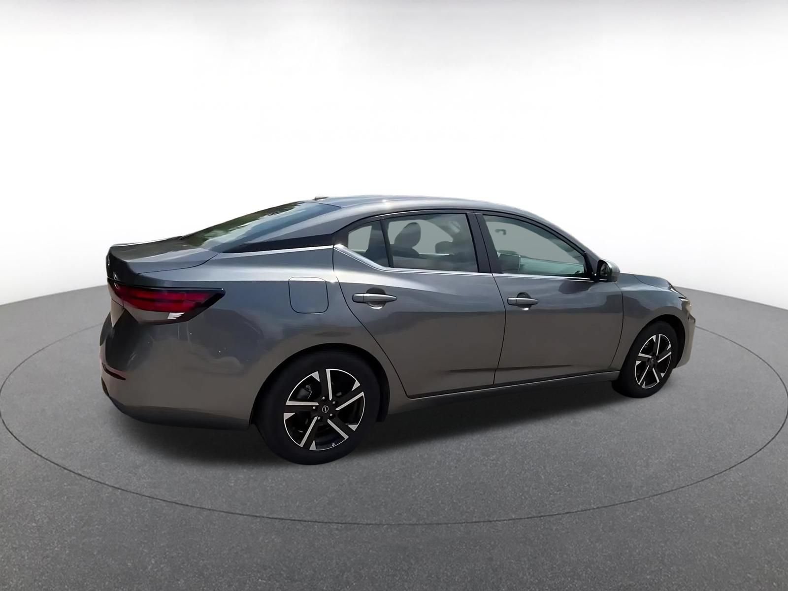 Thumbnail: 2025 Nissan Sentra - 11
