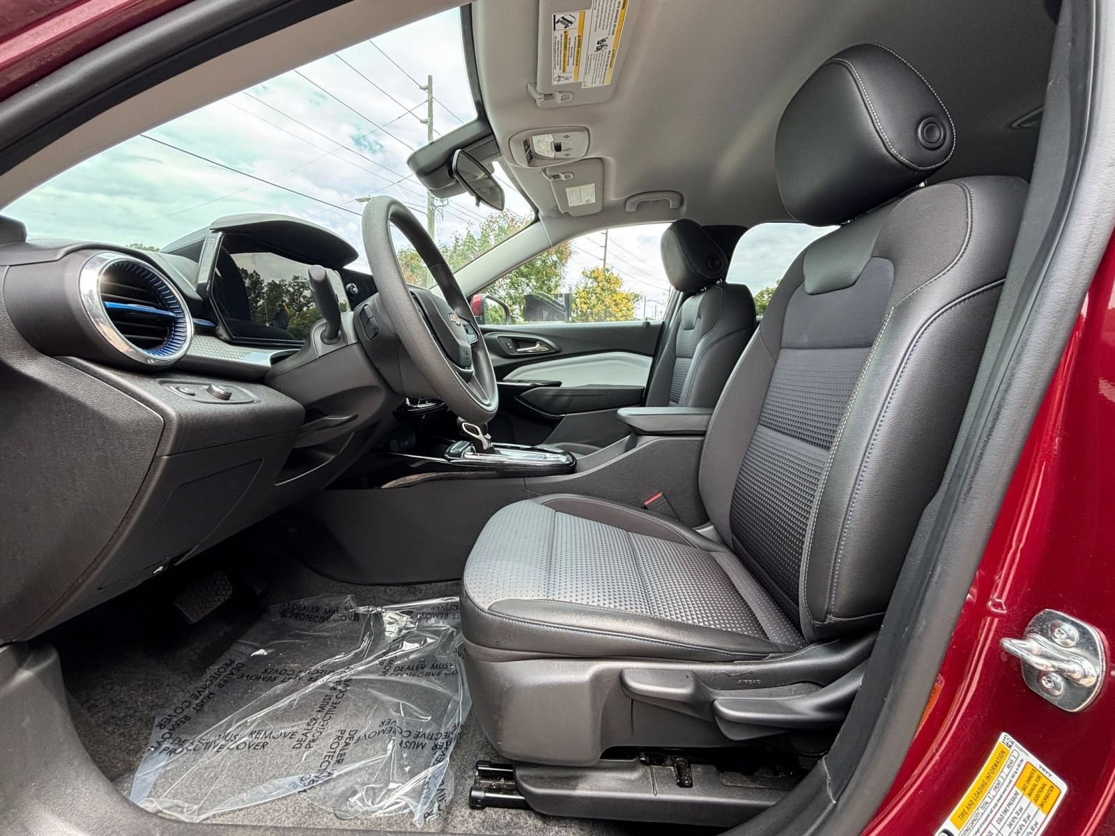 Thumbnail: 2025 Chevrolet Trax - 19
