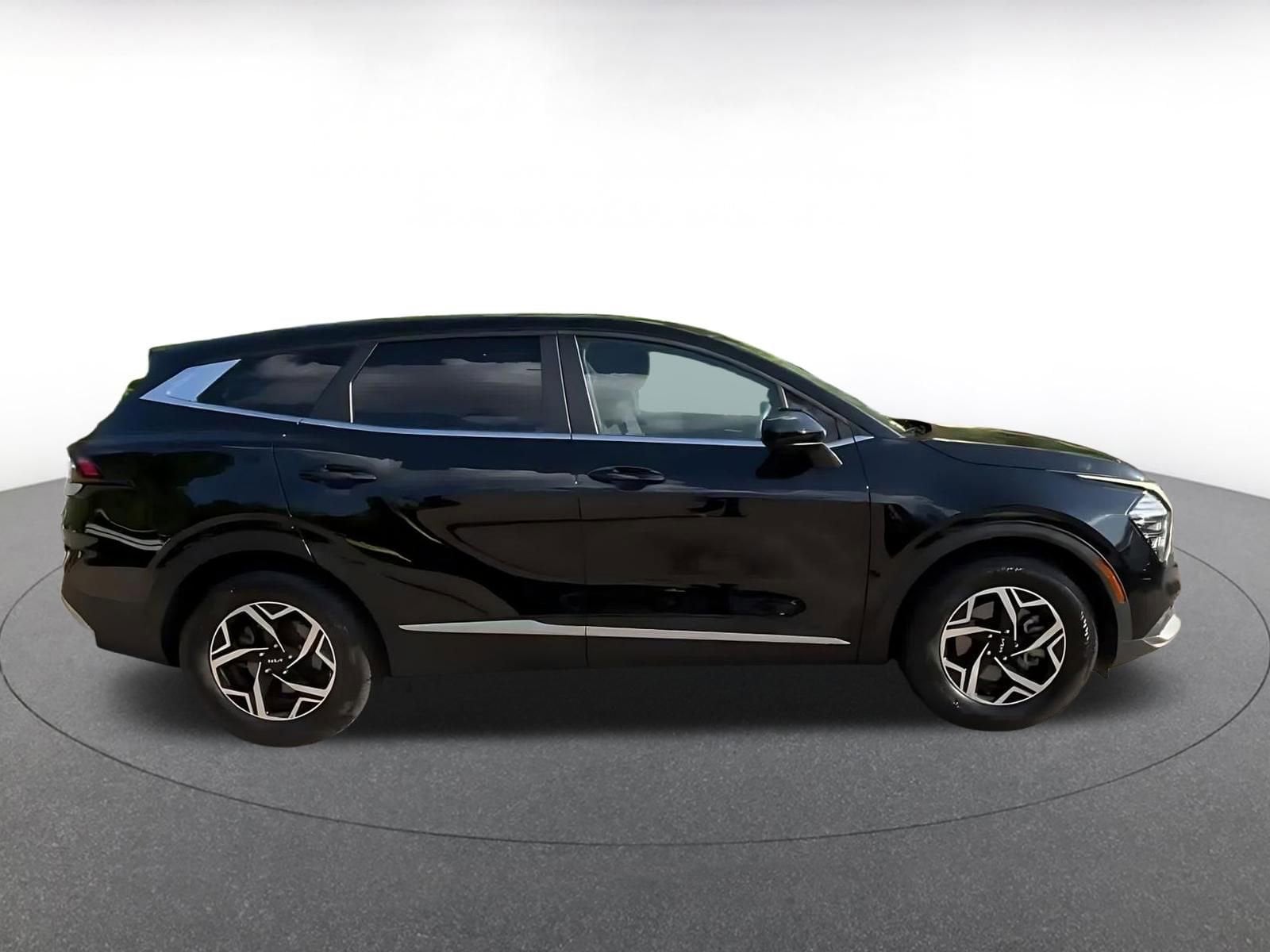 Thumbnail: 2025 Kia Sportage - 16