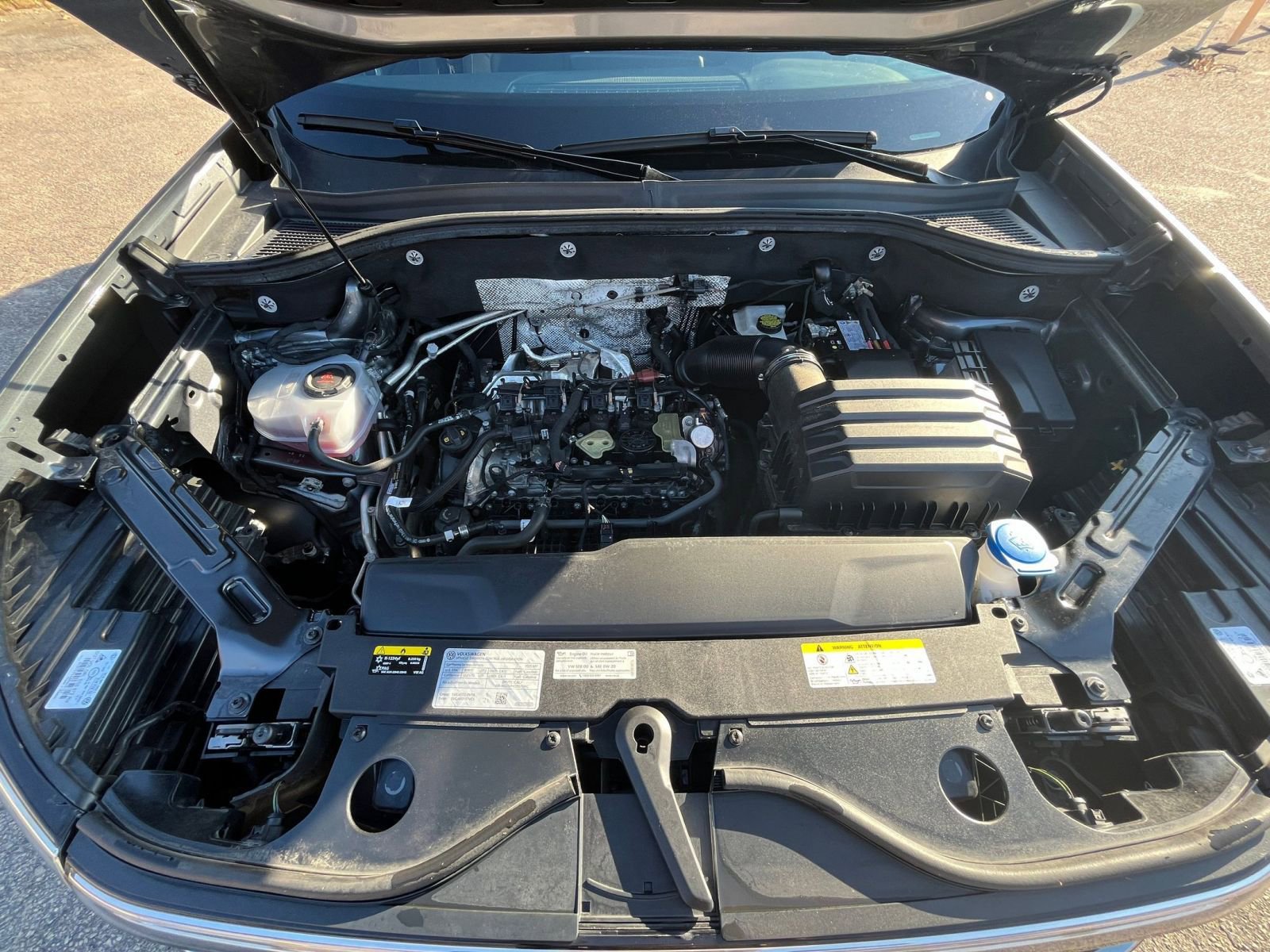 Thumbnail: 2025 Volkswagen Atlas - 27