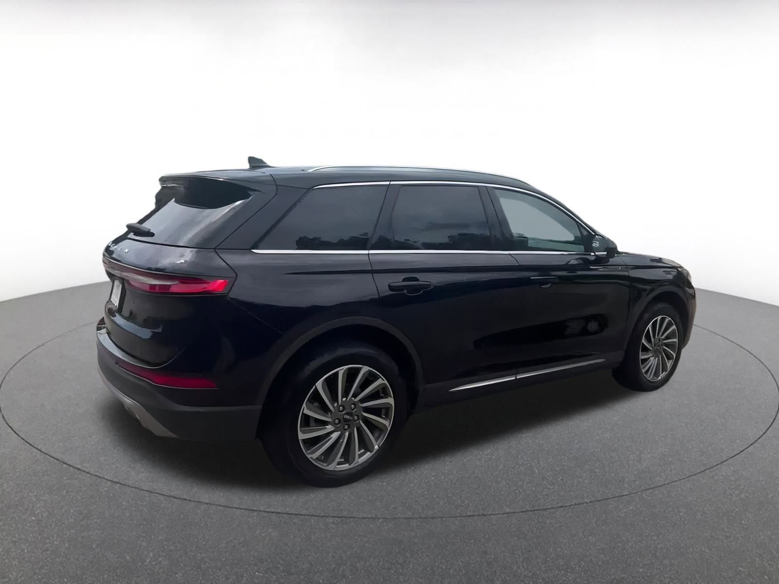 Thumbnail: 2024 Lincoln Corsair - 14