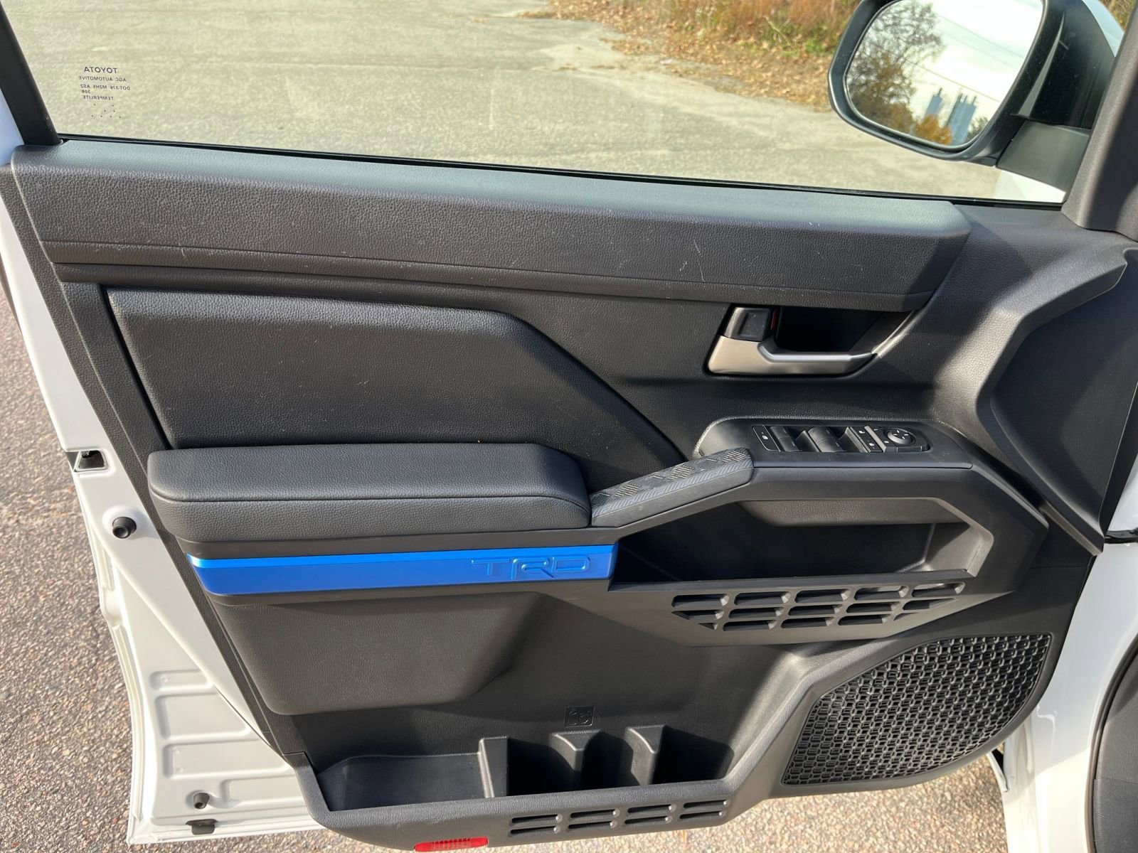 Thumbnail: 2025 Toyota Tacoma - 18