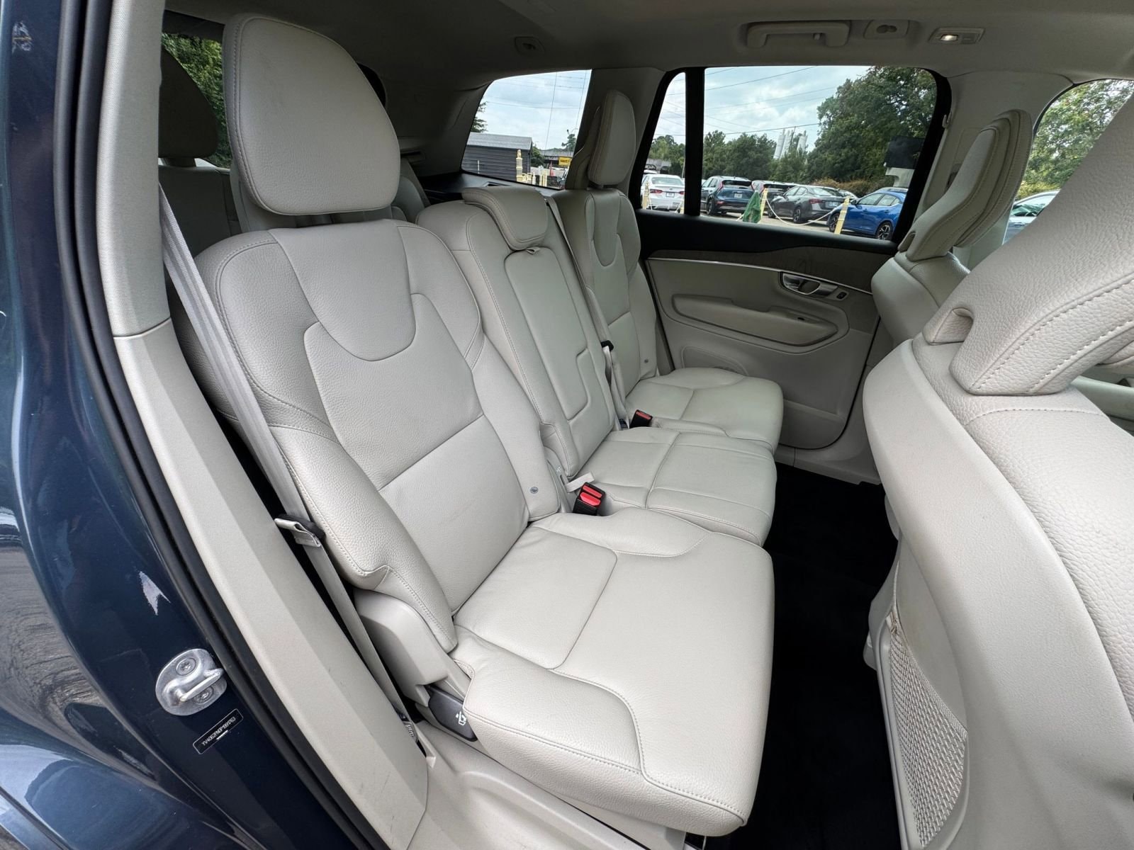 Thumbnail: 2023 Volvo XC90 - 34