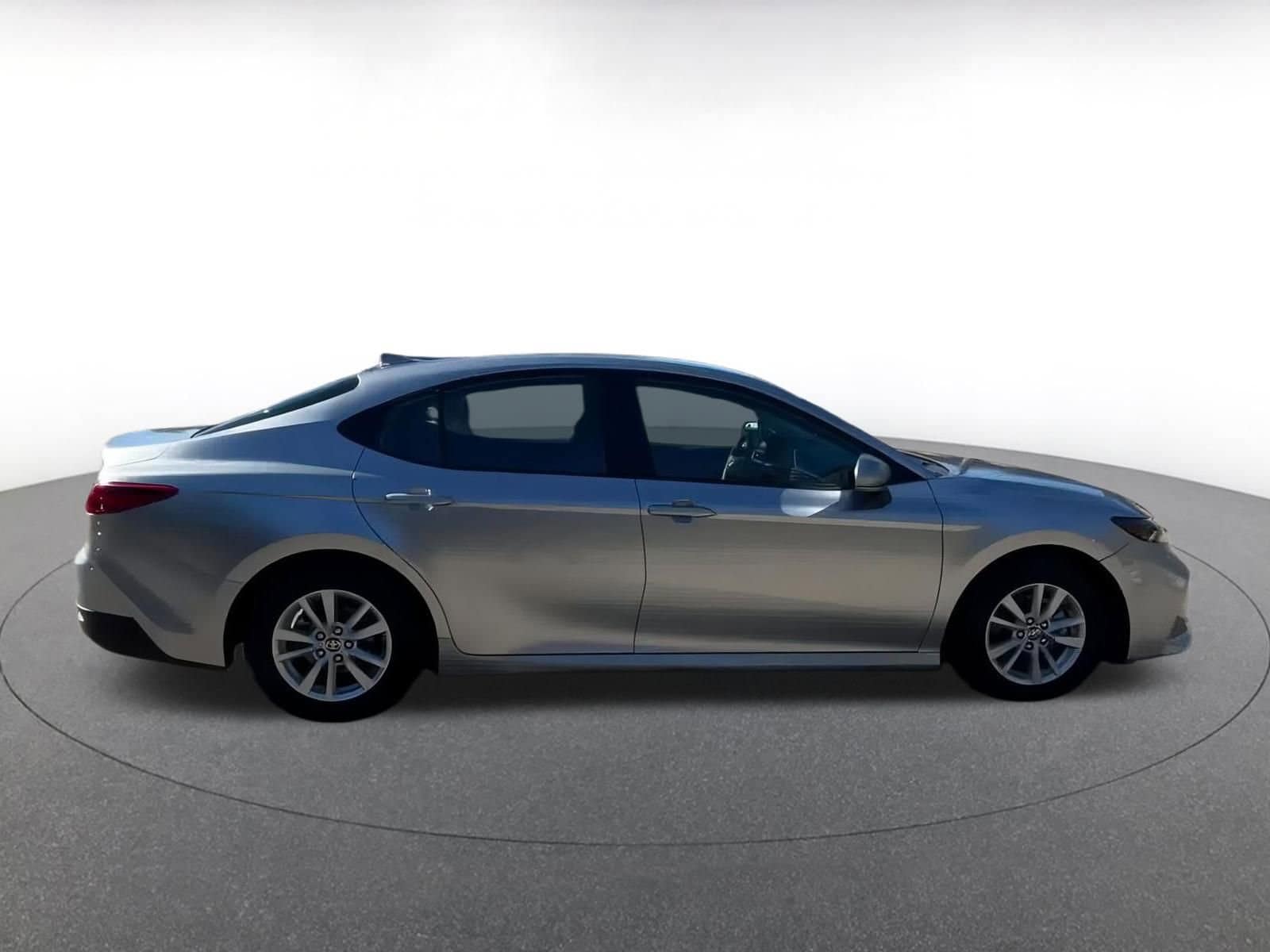 Thumbnail: 2025 Toyota Camry - 16