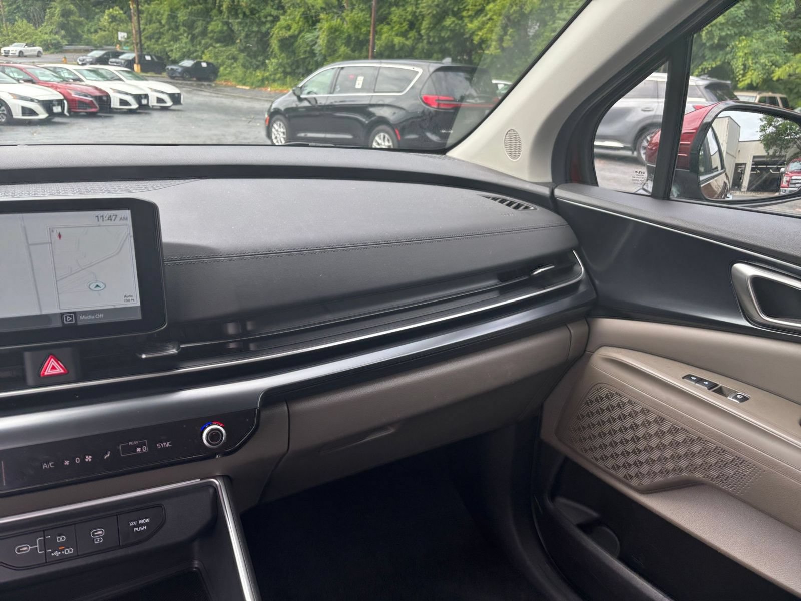 Thumbnail: 2026 Kia Carnival - 33