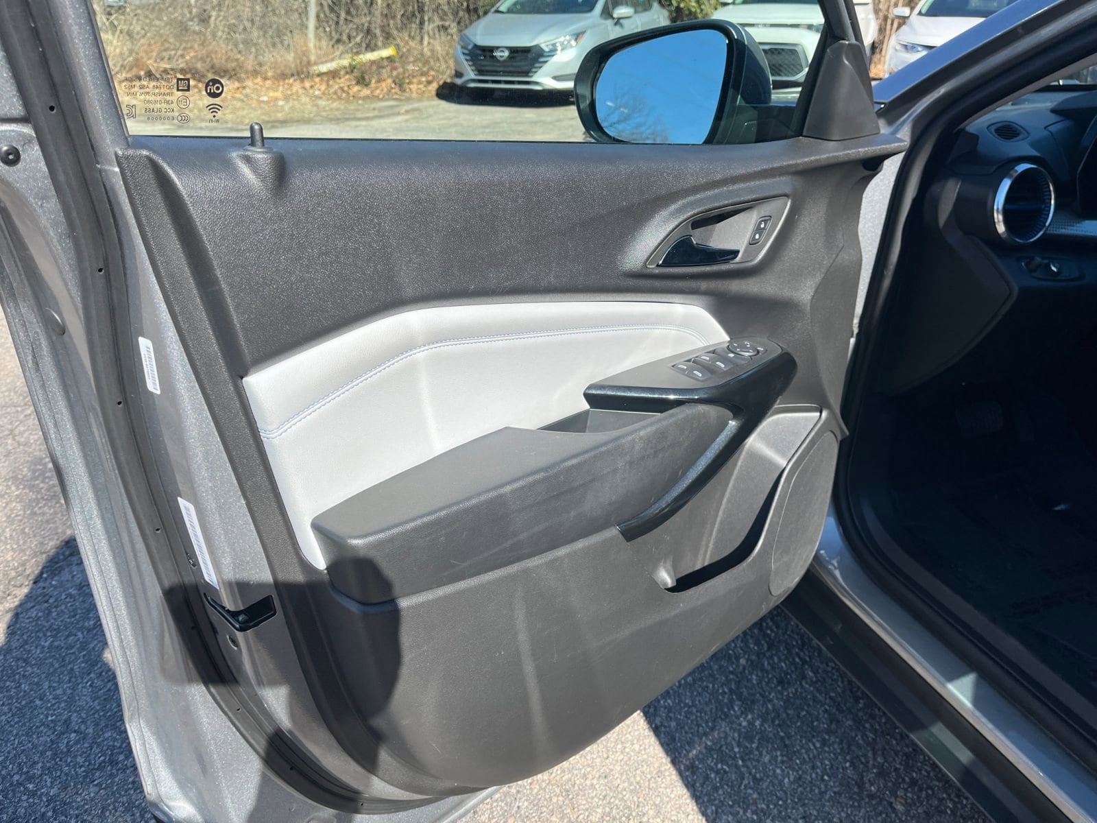 Thumbnail: 2025 Chevrolet Trax - 18