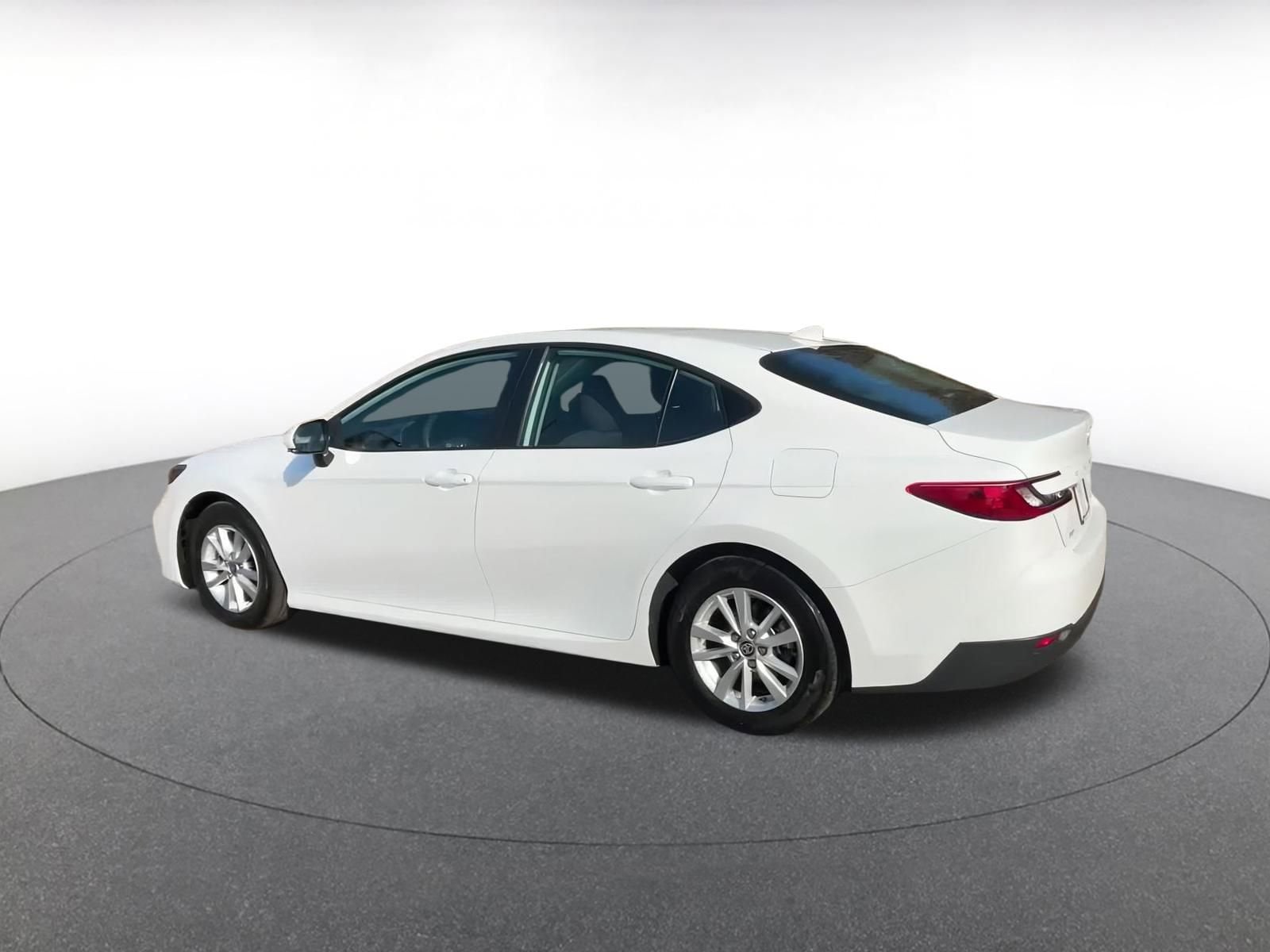 Thumbnail: 2025 Toyota Camry - 10