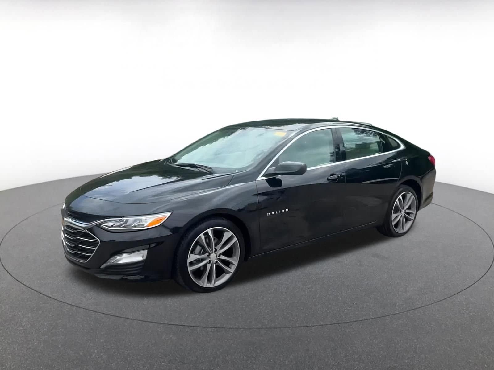 Thumbnail: 2024 Chevrolet Malibu - 8