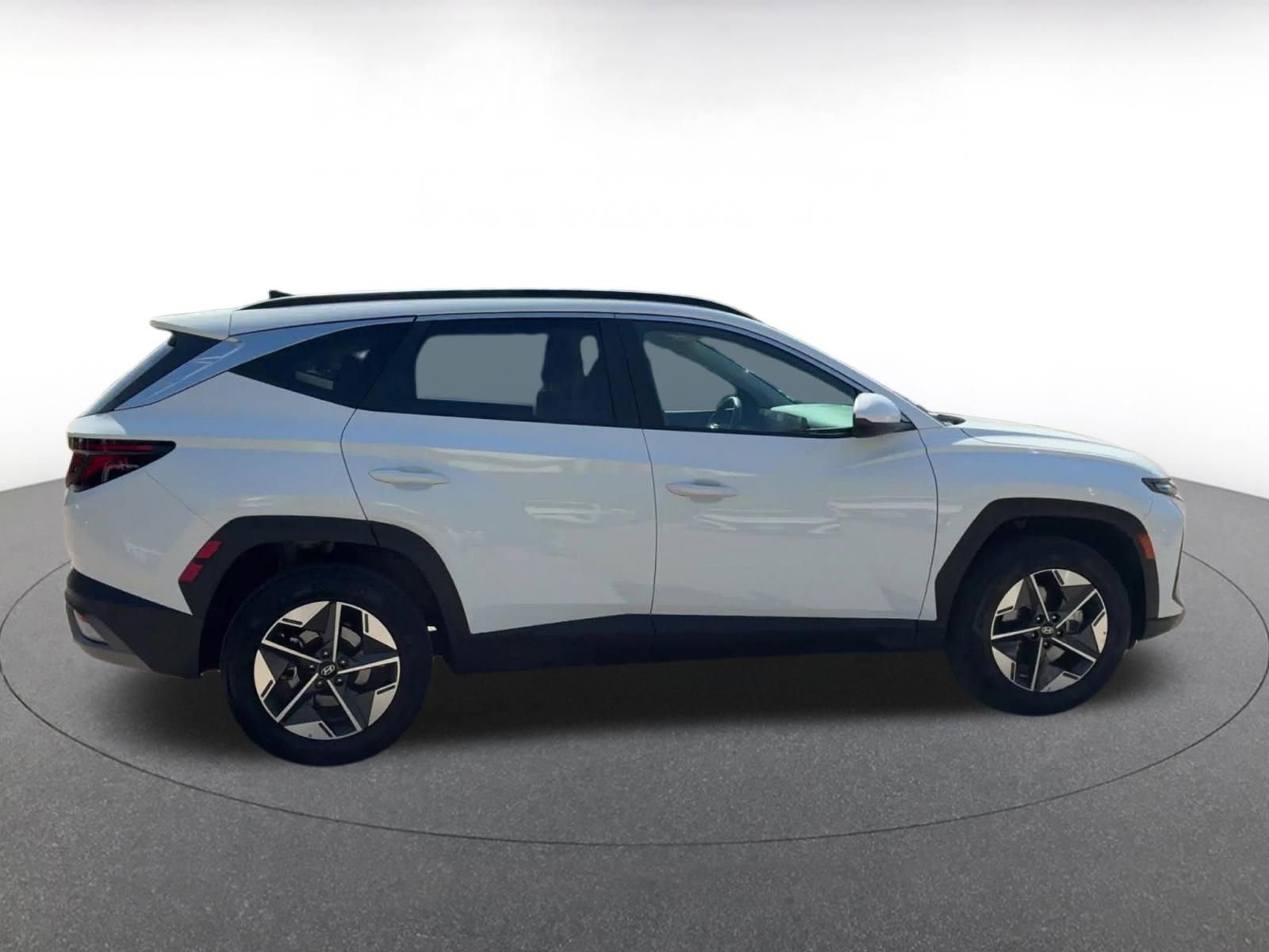 Thumbnail: 2025 Hyundai Tucson - 16