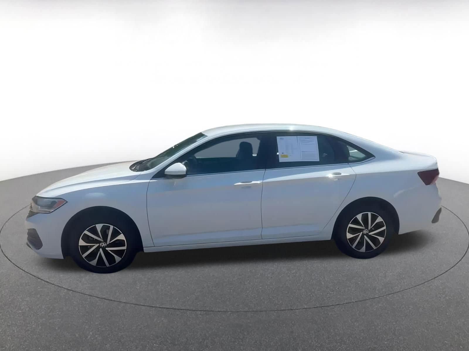 Thumbnail: 2024 Volkswagen Jetta - 11