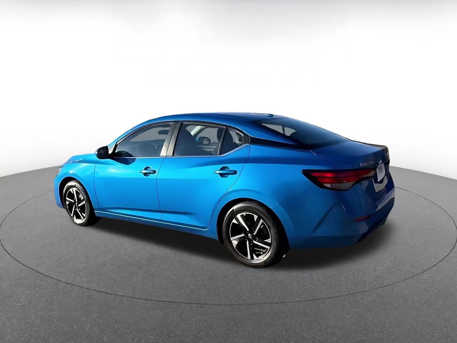 Thumbnail: 2025 Nissan Sentra - 9