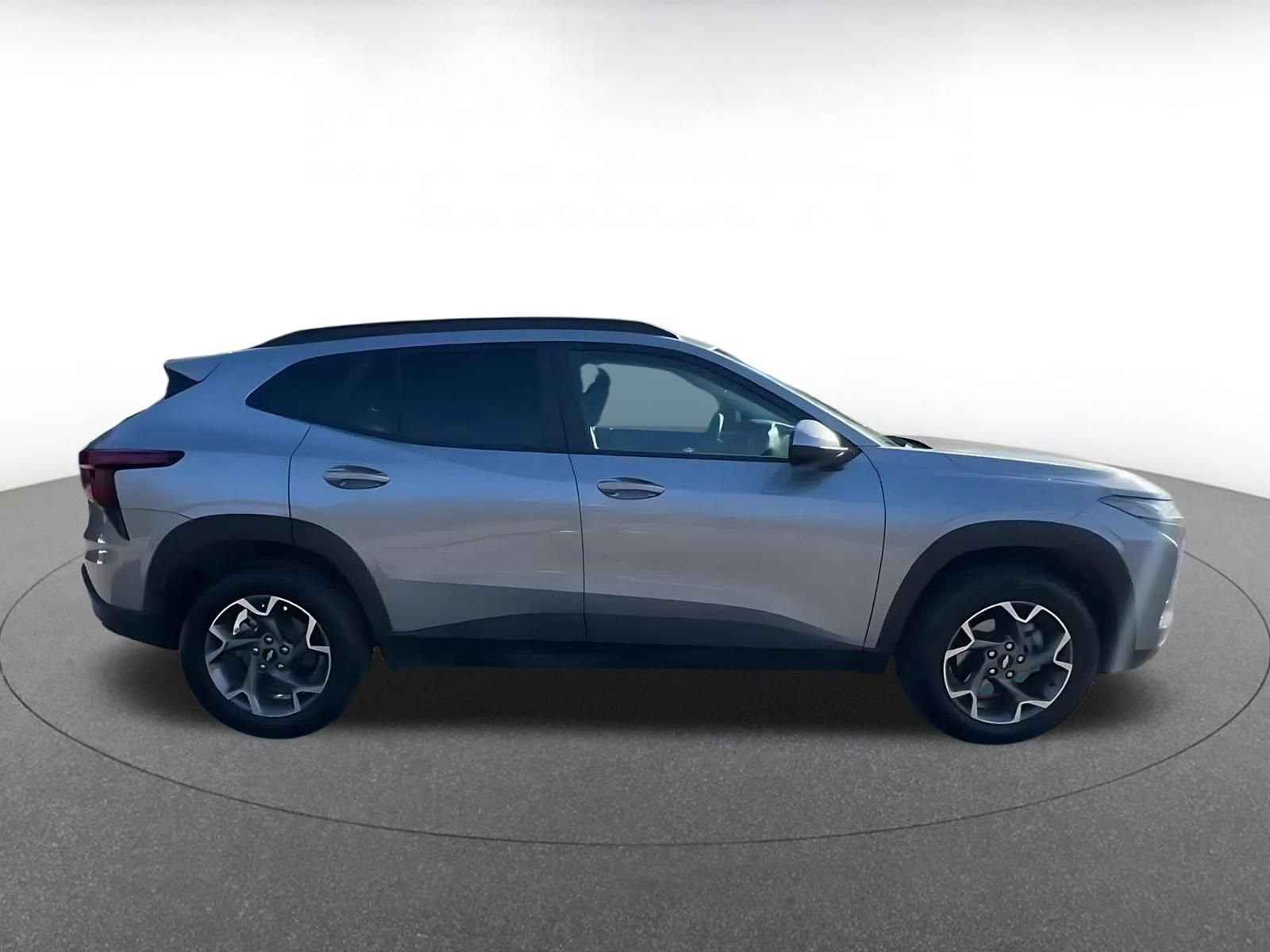 Thumbnail: 2025 Chevrolet Trax - 16