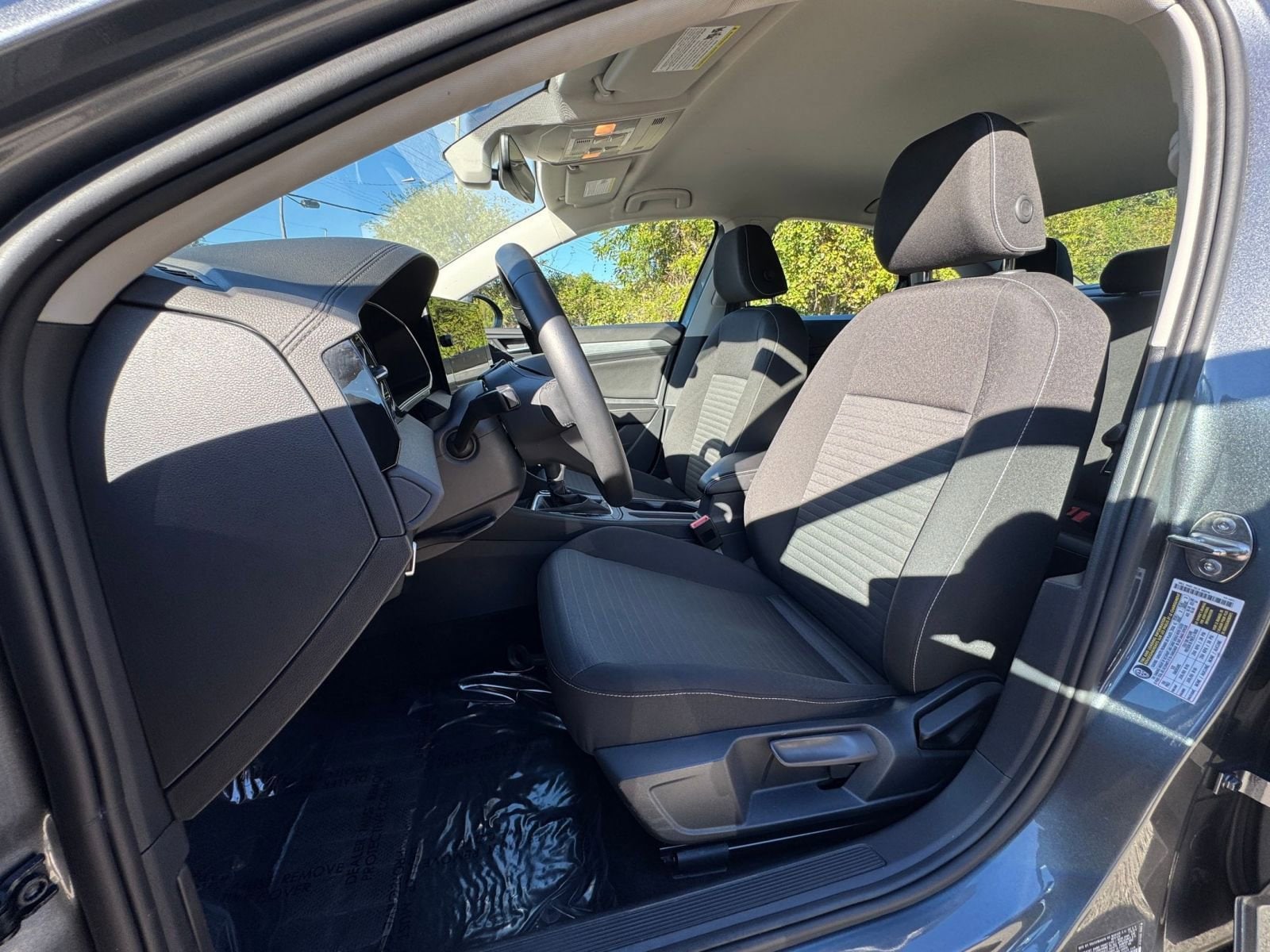 Thumbnail: 2025 Volkswagen Jetta - 31