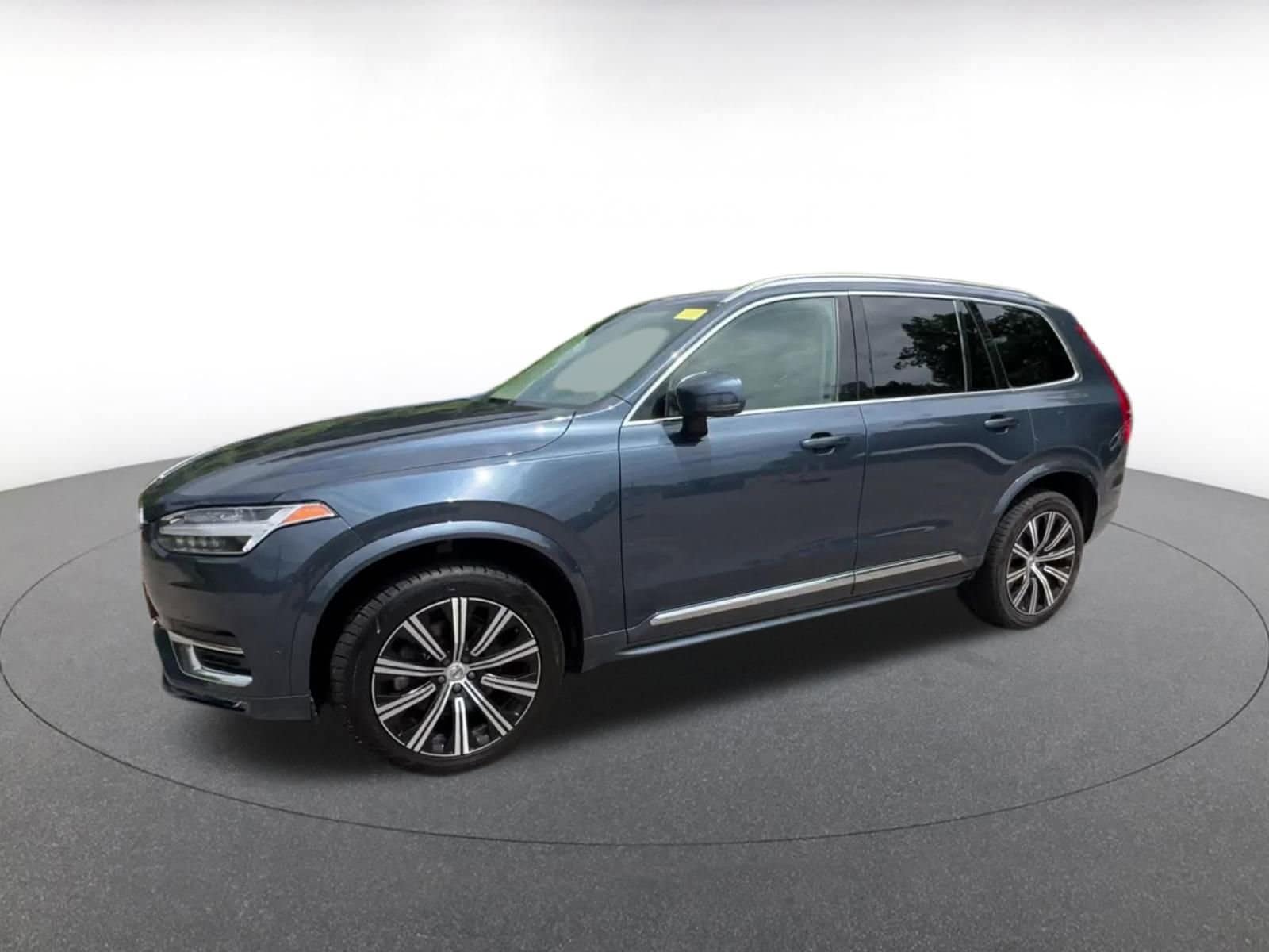 Thumbnail: 2023 Volvo XC90 - 8