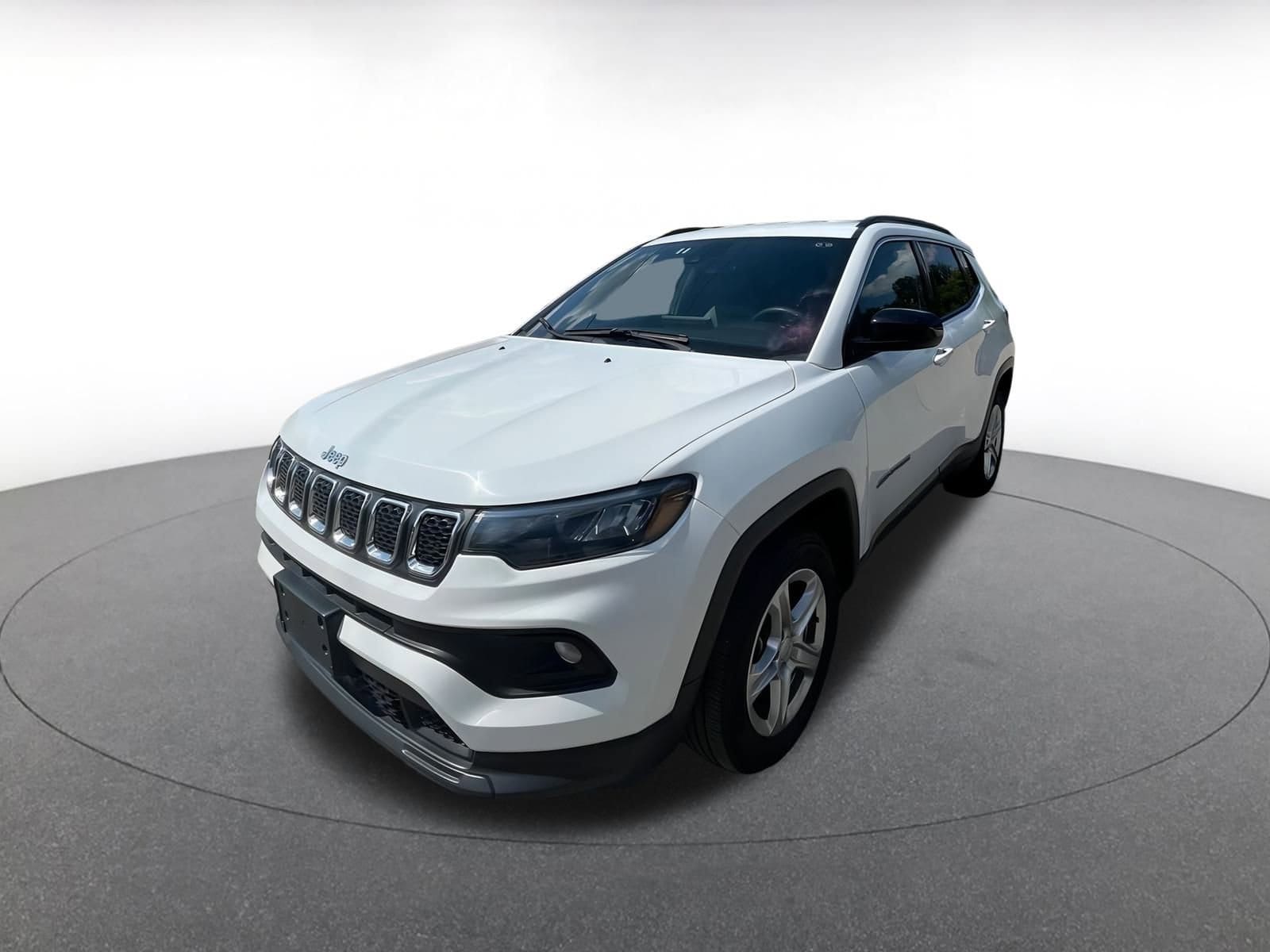 Thumbnail: 2023 Jeep Compass - 3