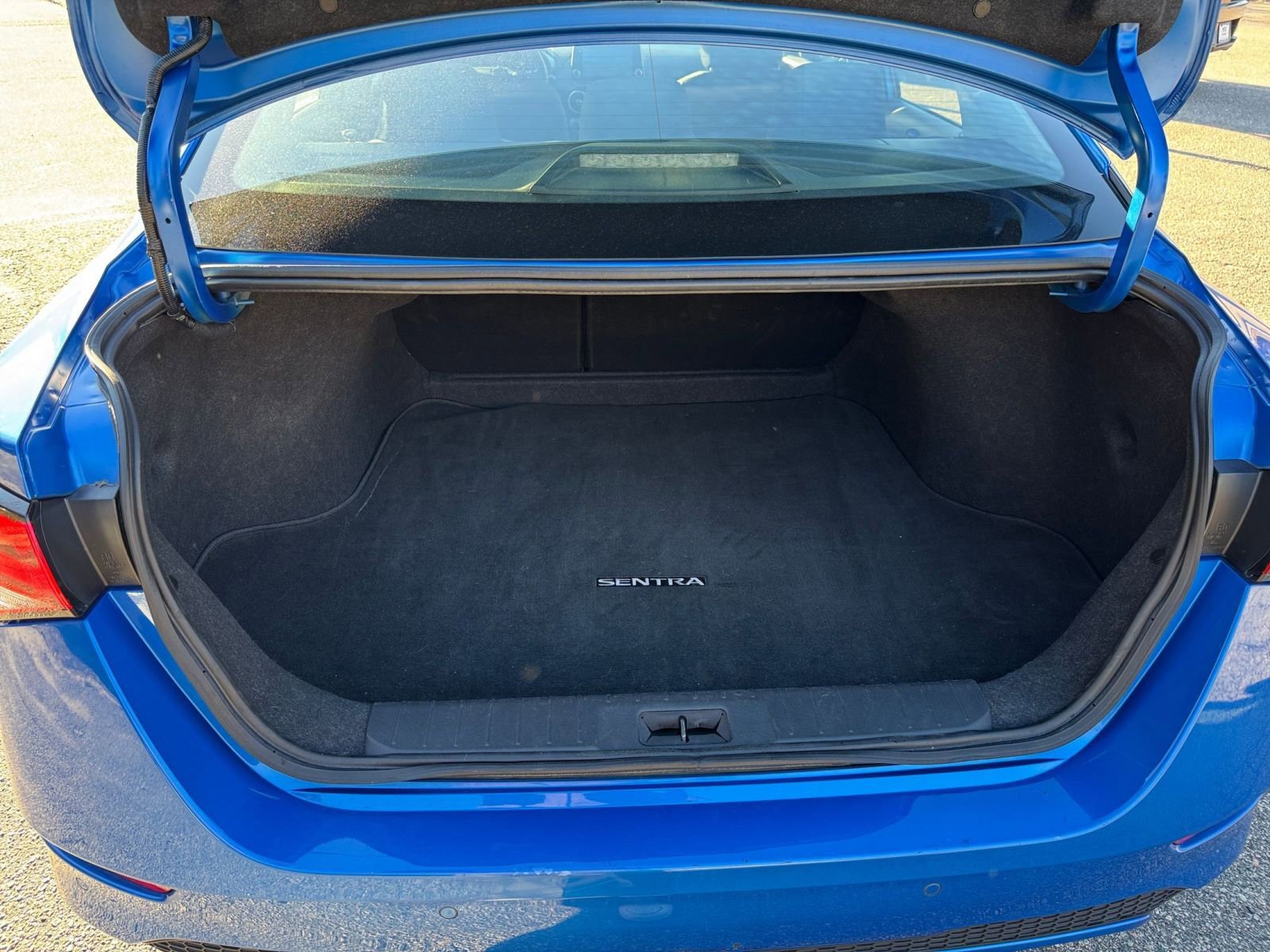 Thumbnail: 2024 Nissan Sentra - 25