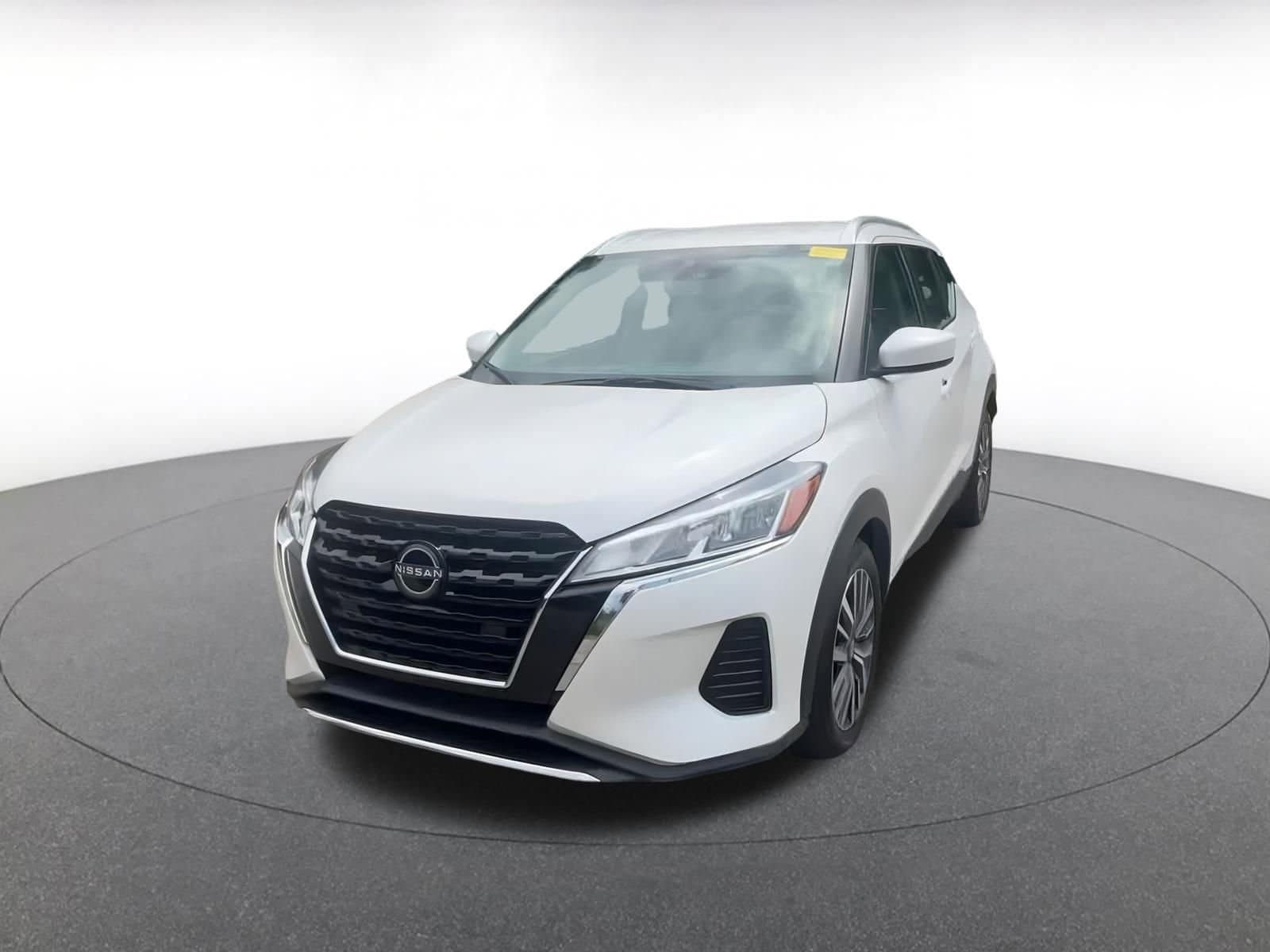 Thumbnail: 2024 Nissan Kicks - 7