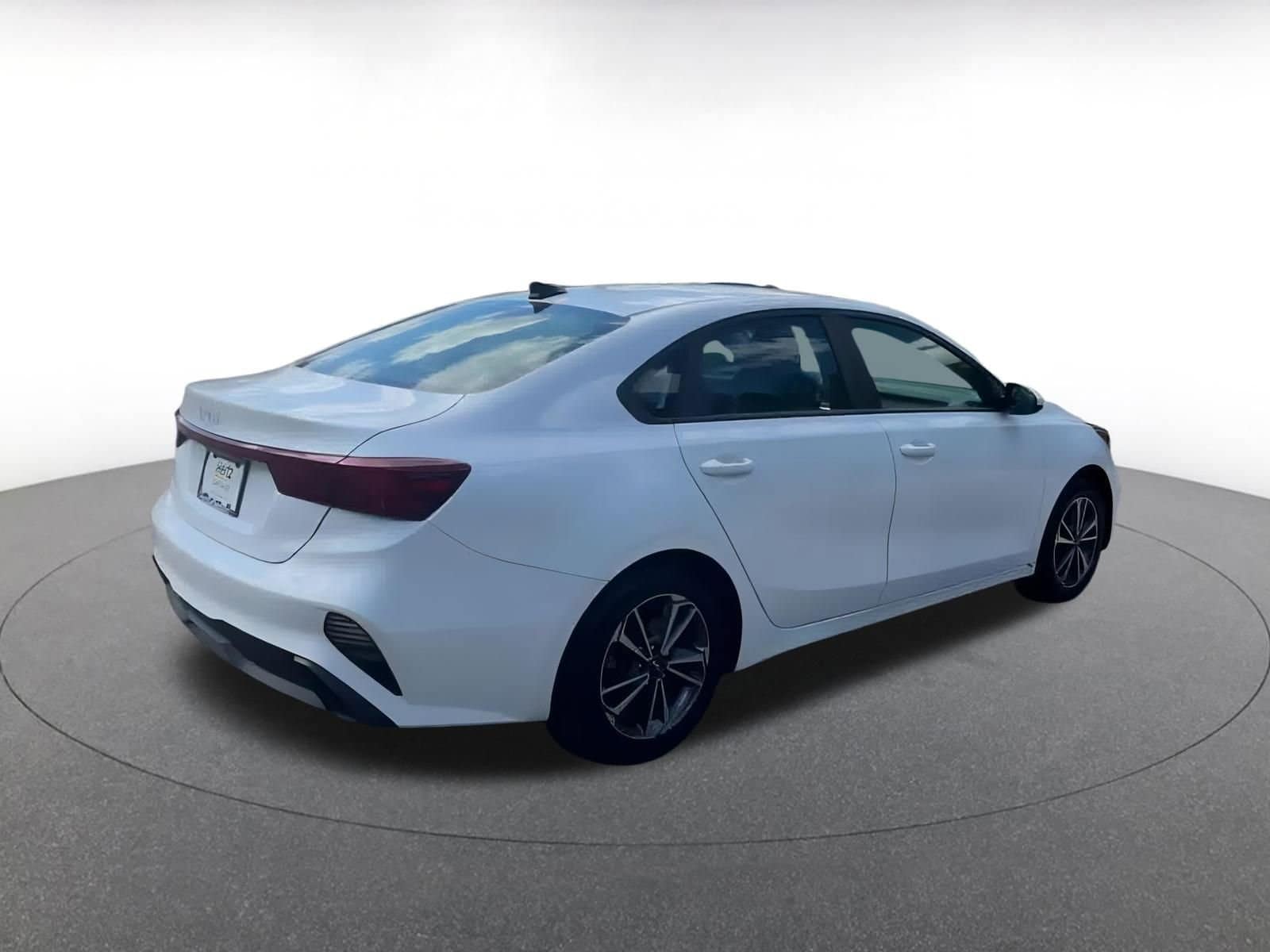 Thumbnail: 2023 Kia Forte - 15