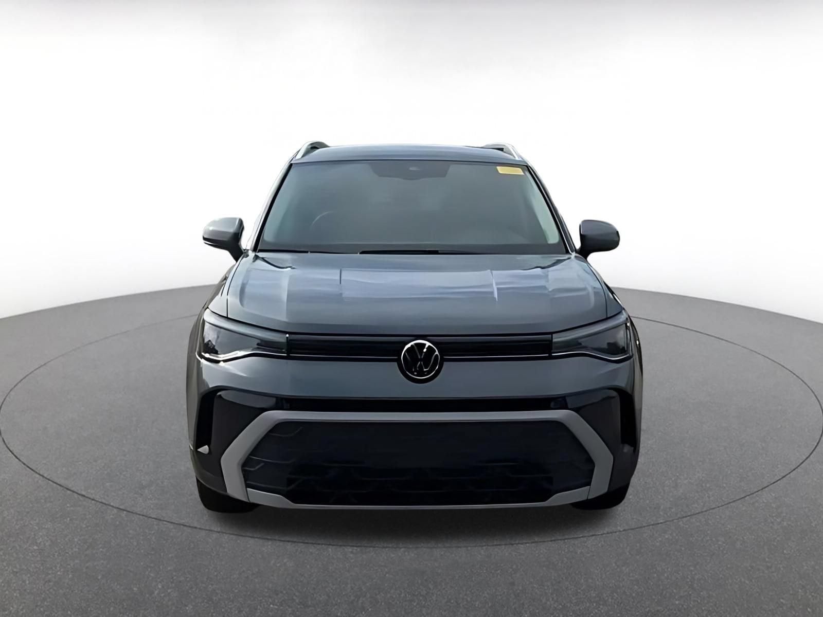 Thumbnail: 2026 Volkswagen Taos - 4