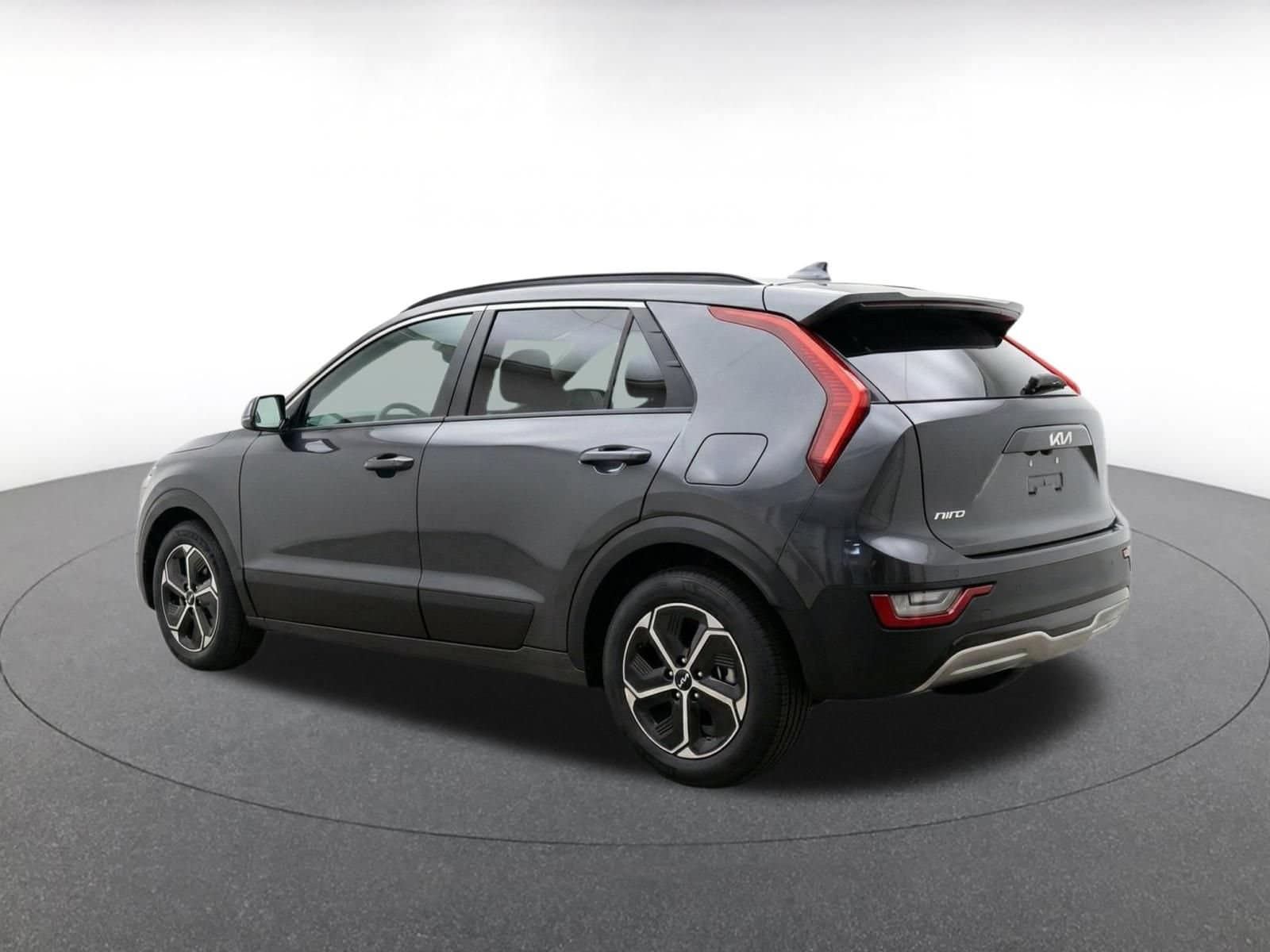 Thumbnail: 2026 Kia Niro - 7