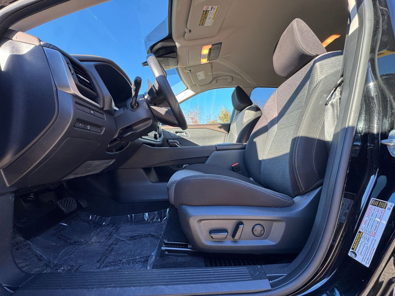 Thumbnail: 2023 Nissan Rogue - 22