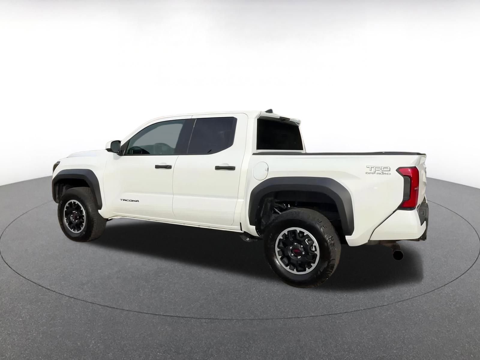 Thumbnail: 2025 Toyota Tacoma - 10