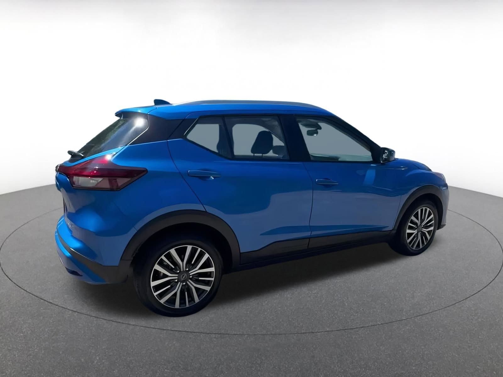 Thumbnail: 2024 Nissan Kicks - 15