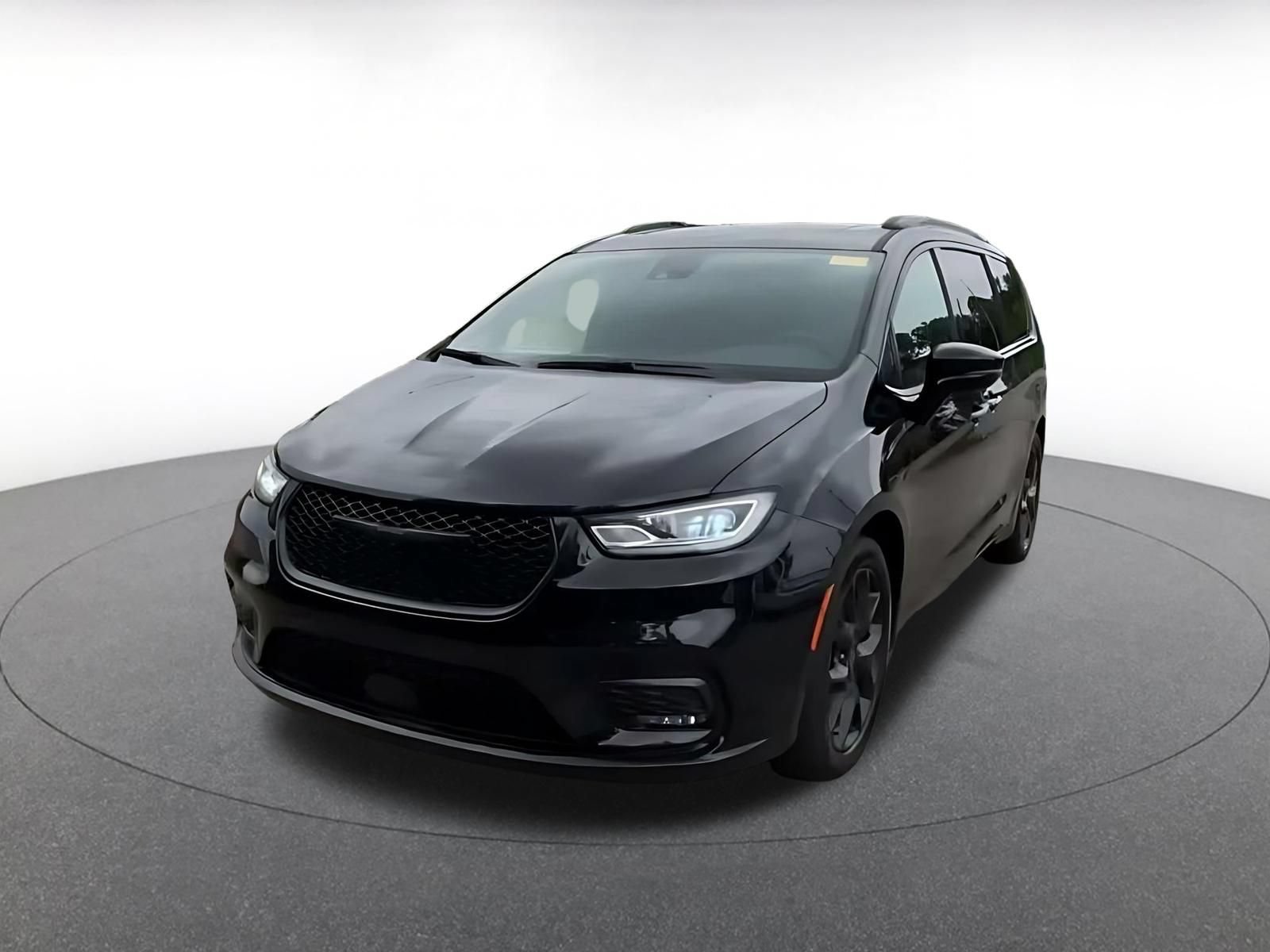 Thumbnail: 2025 Chrysler Pacifica - 5