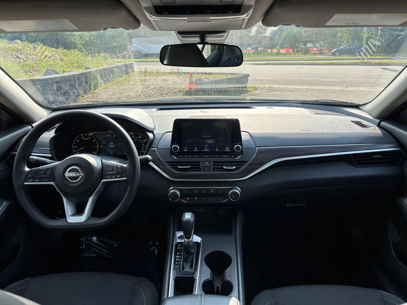 Thumbnail: 2025 Nissan Altima - 24