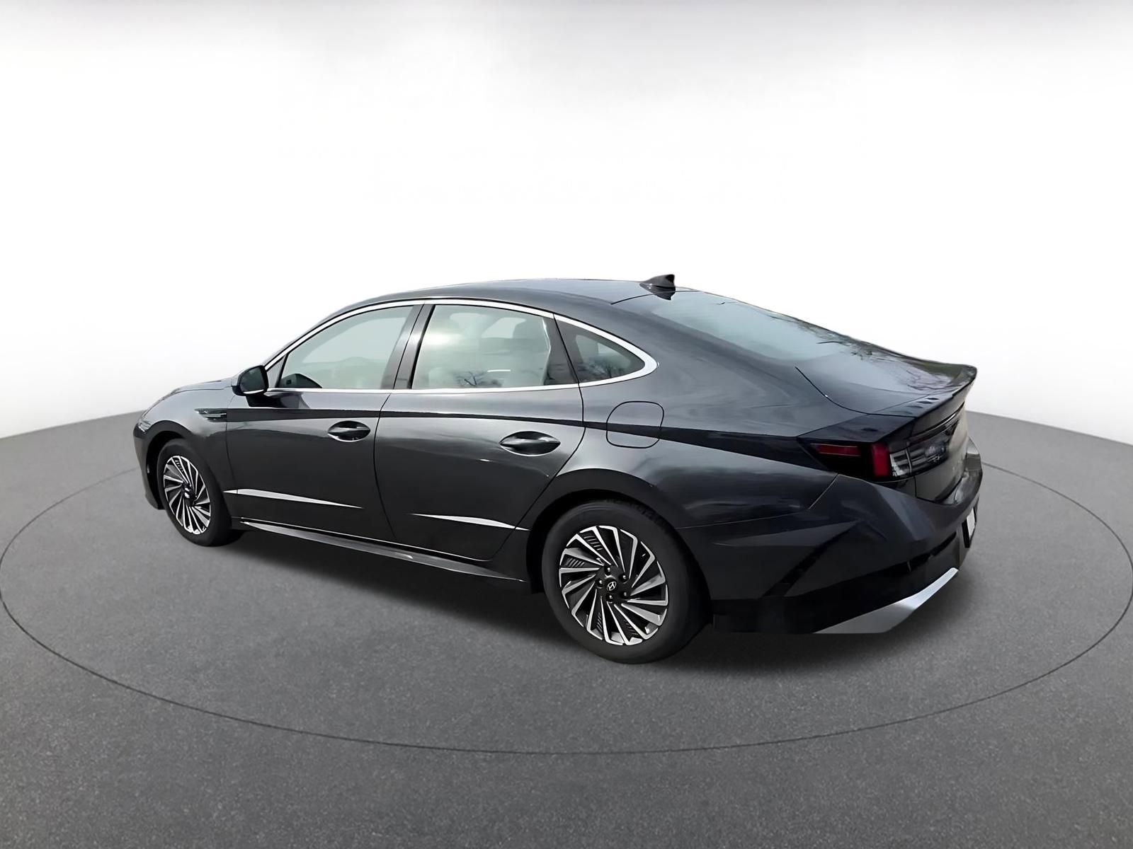 Thumbnail: 2025 Hyundai Sonata - 11