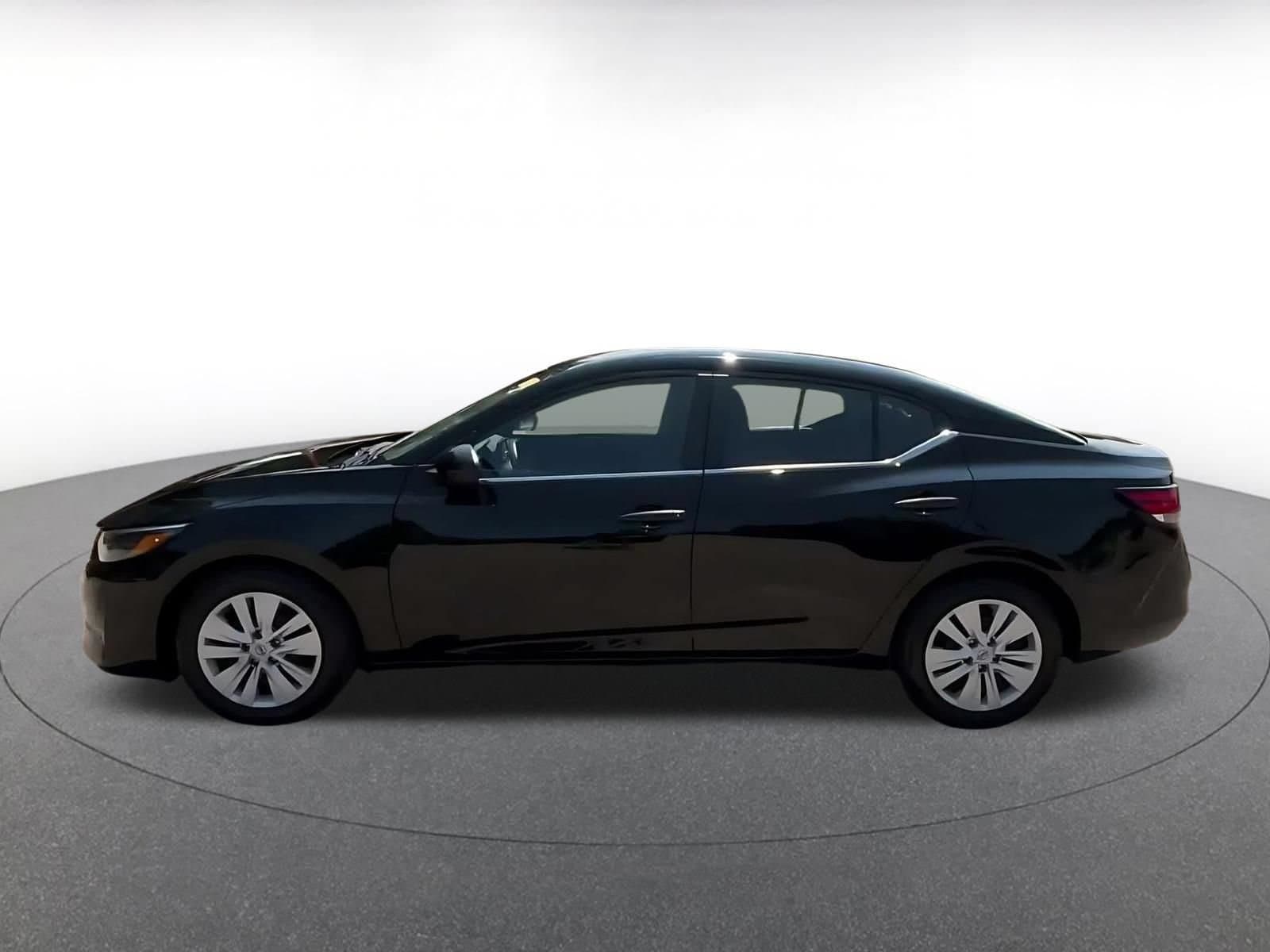Thumbnail: 2025 Nissan Sentra - 7