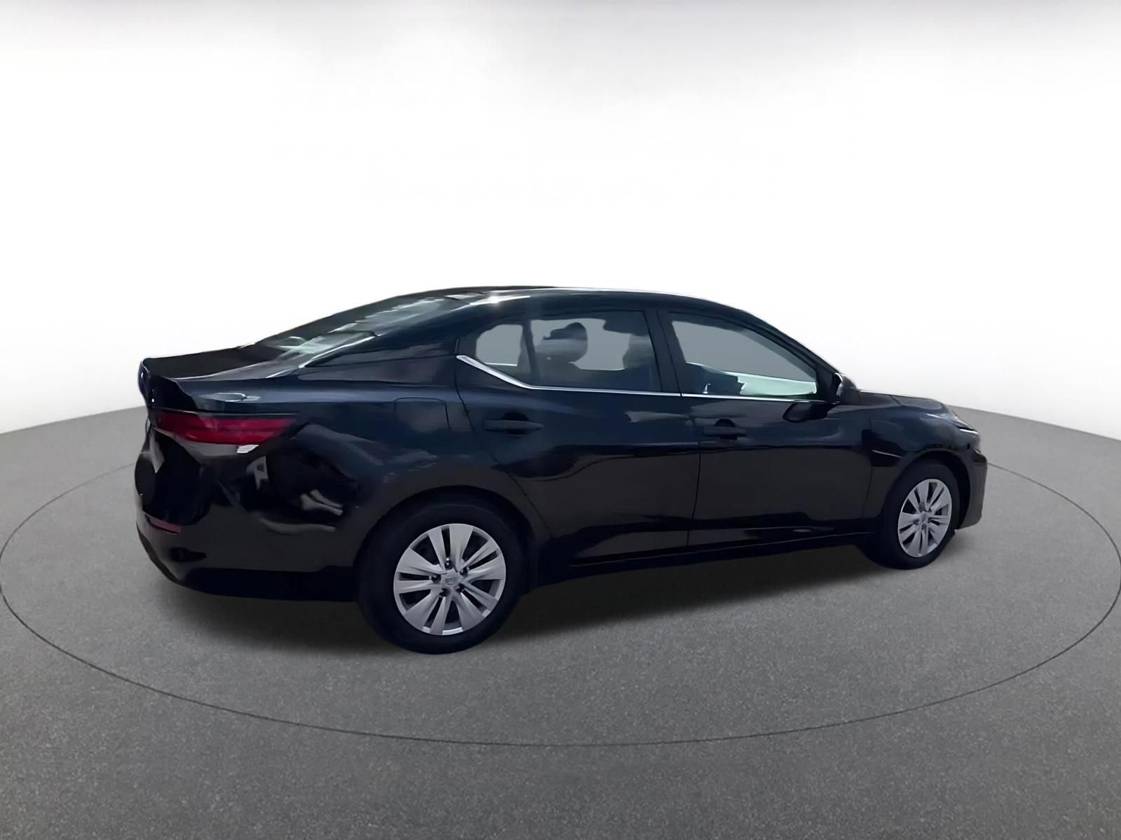 Thumbnail: 2025 Nissan Sentra - 14