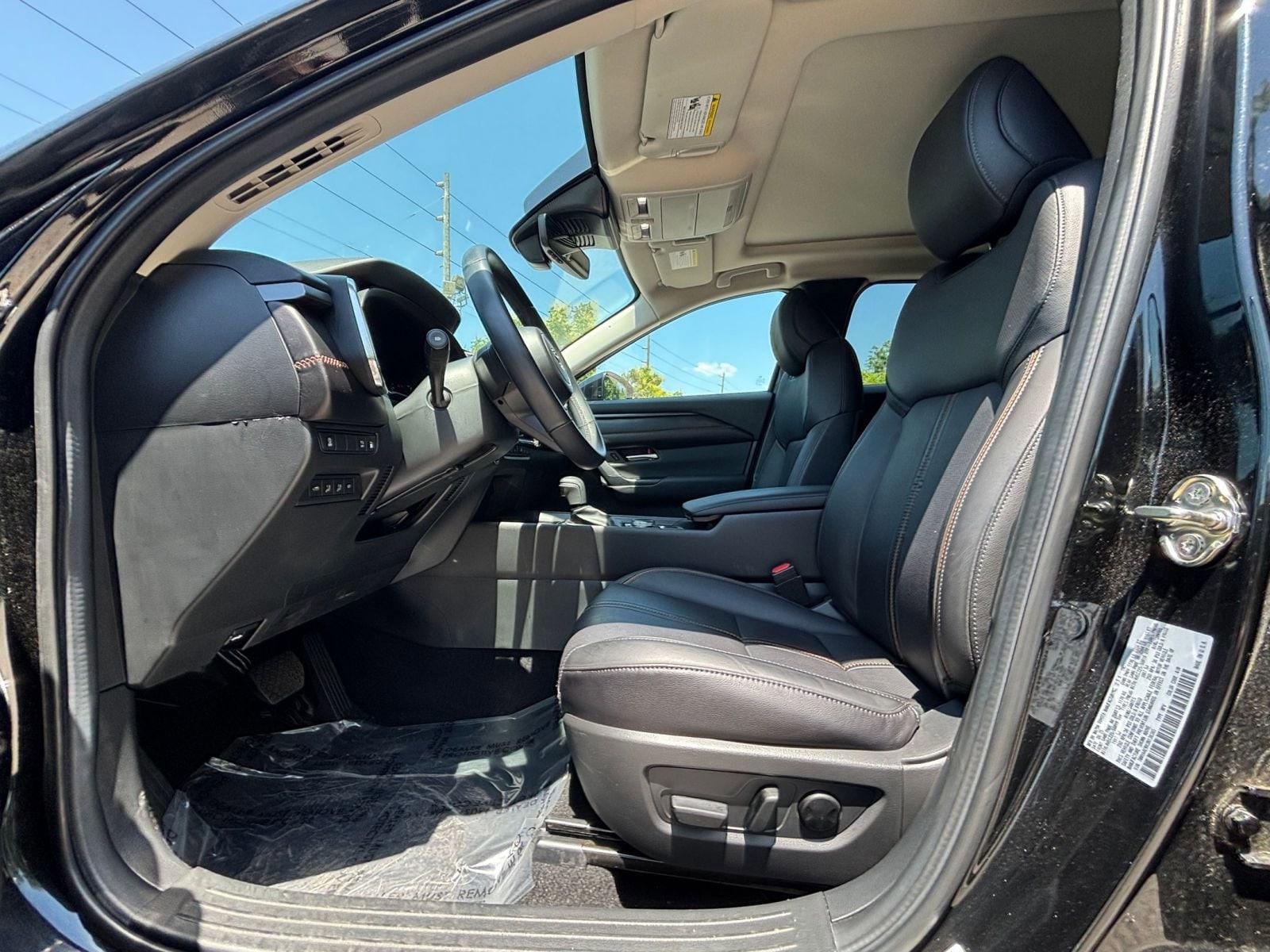 Thumbnail: 2025 Mazda CX-50 - 24
