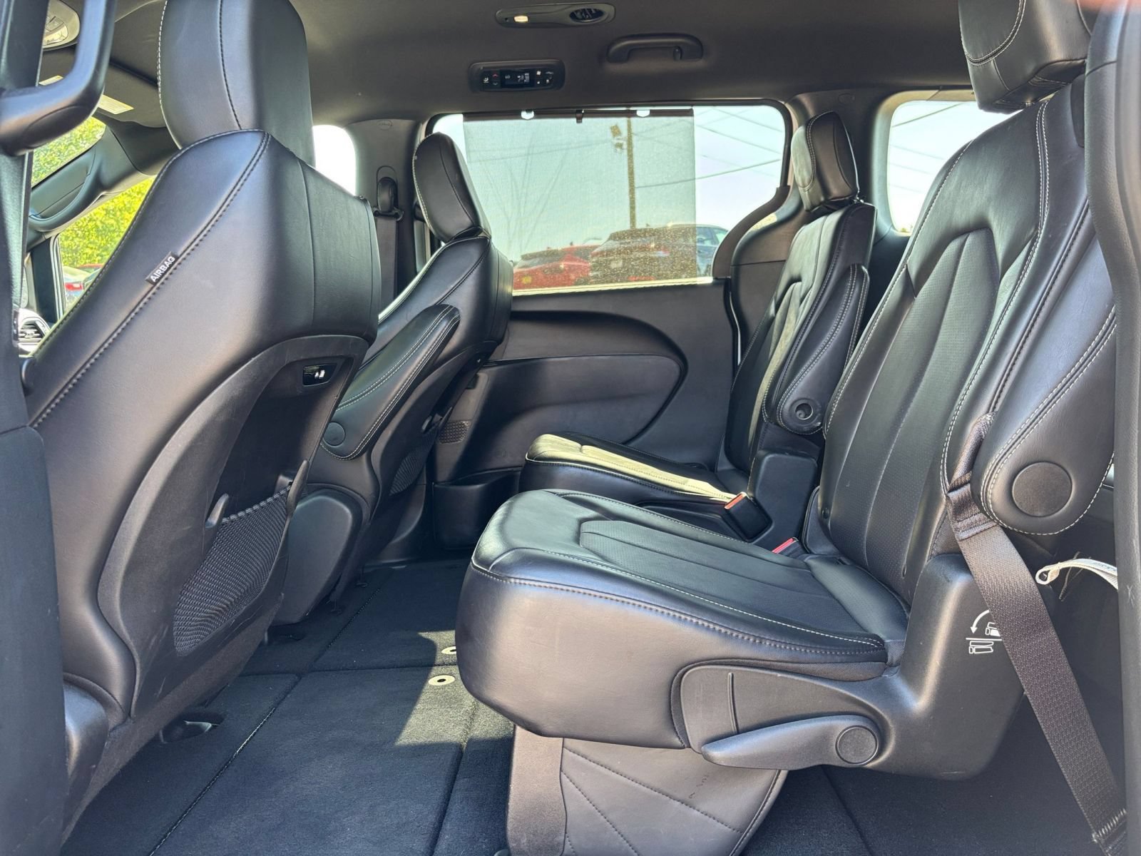 Thumbnail: 2025 Chrysler Pacifica - 26
