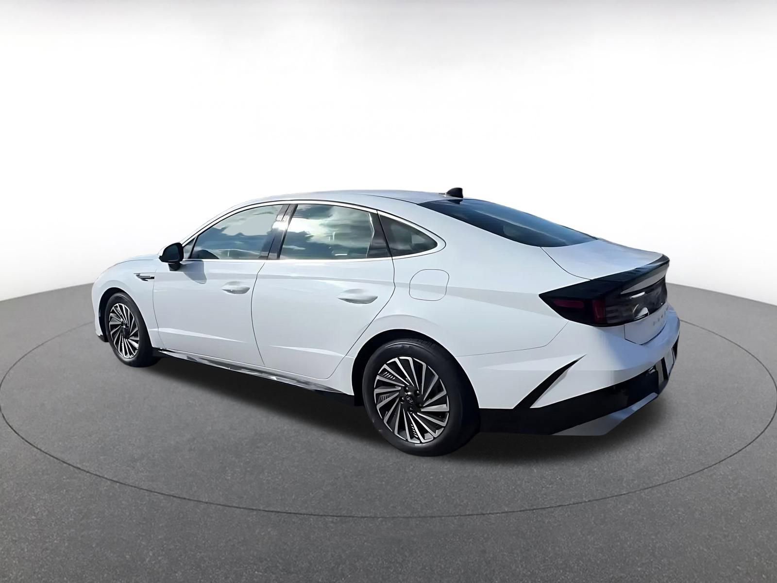 Thumbnail: 2025 Hyundai Sonata - 11