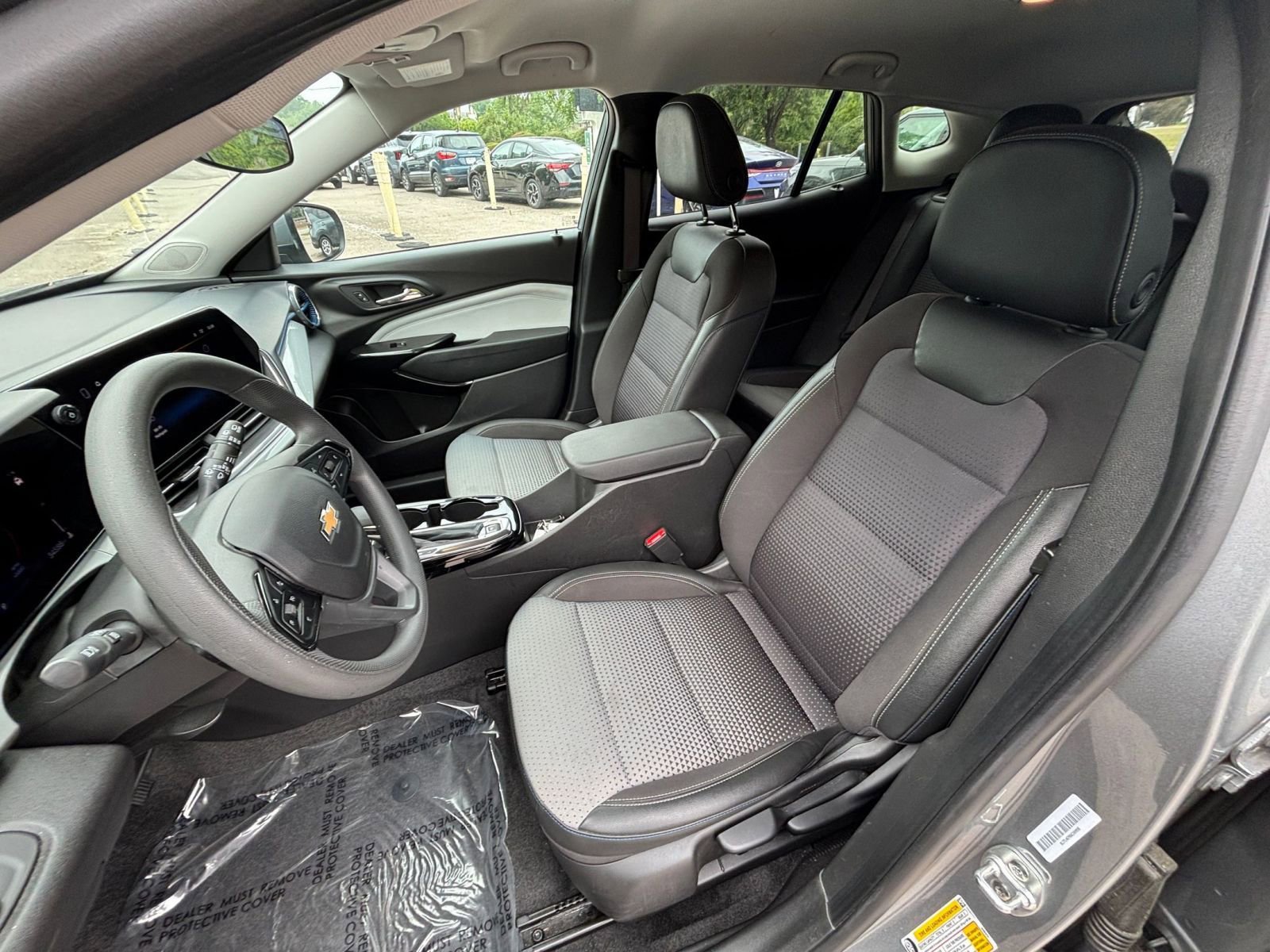 Thumbnail: 2025 Chevrolet Trax - 35