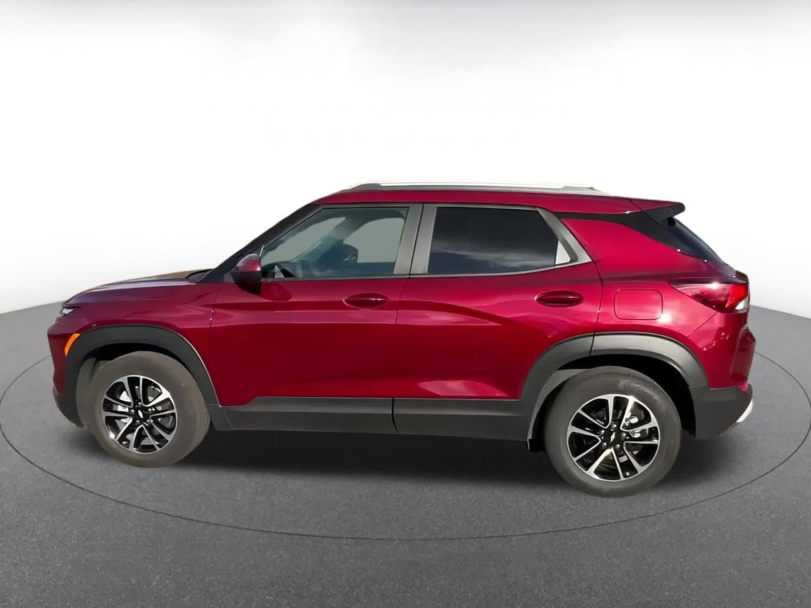 Thumbnail: 2025 Chevrolet TrailBlazer - 9