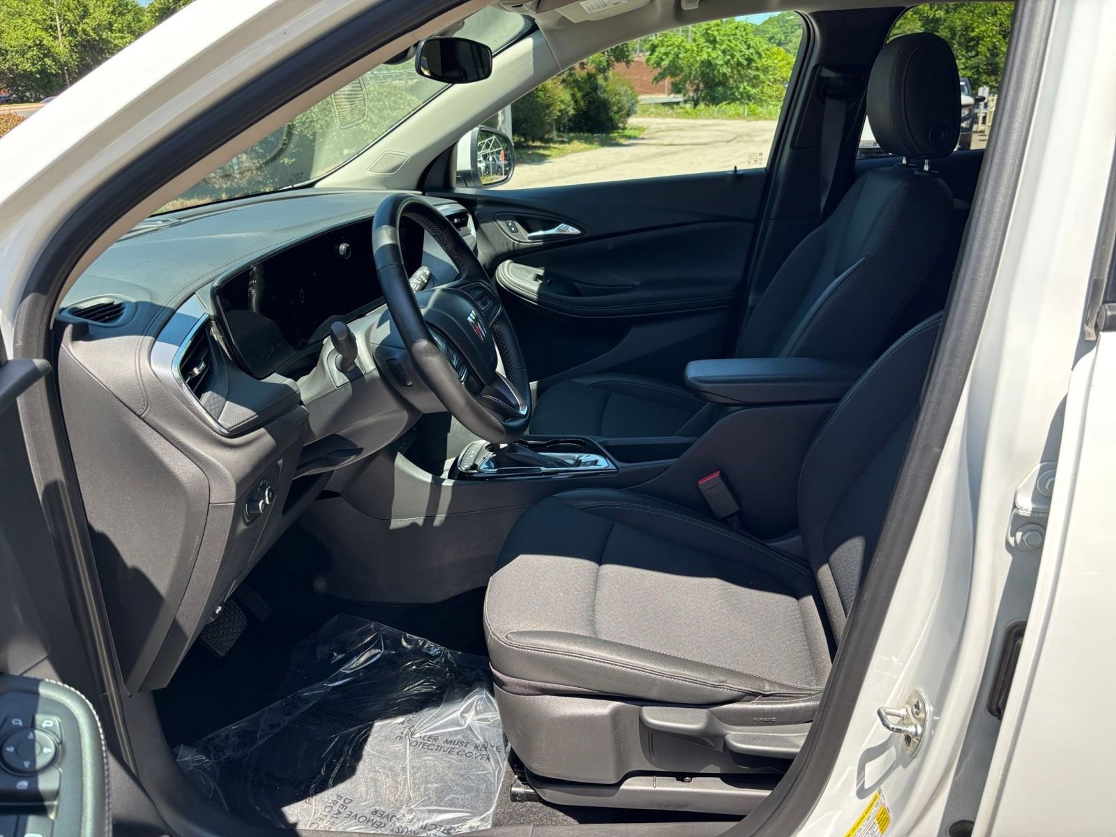 Thumbnail: 2025 Buick Encore GX - 25