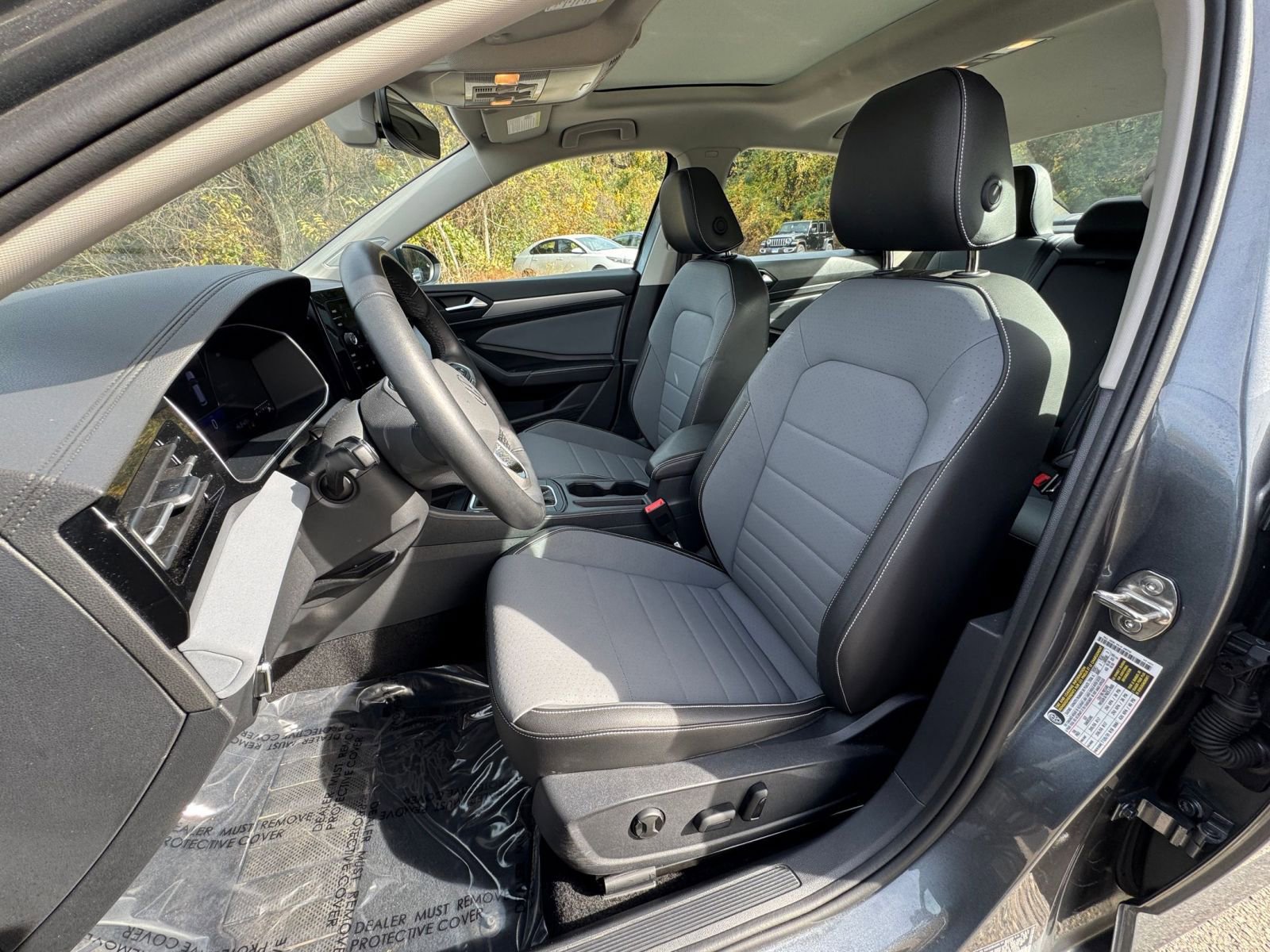 Thumbnail: 2025 Volkswagen Jetta - 31