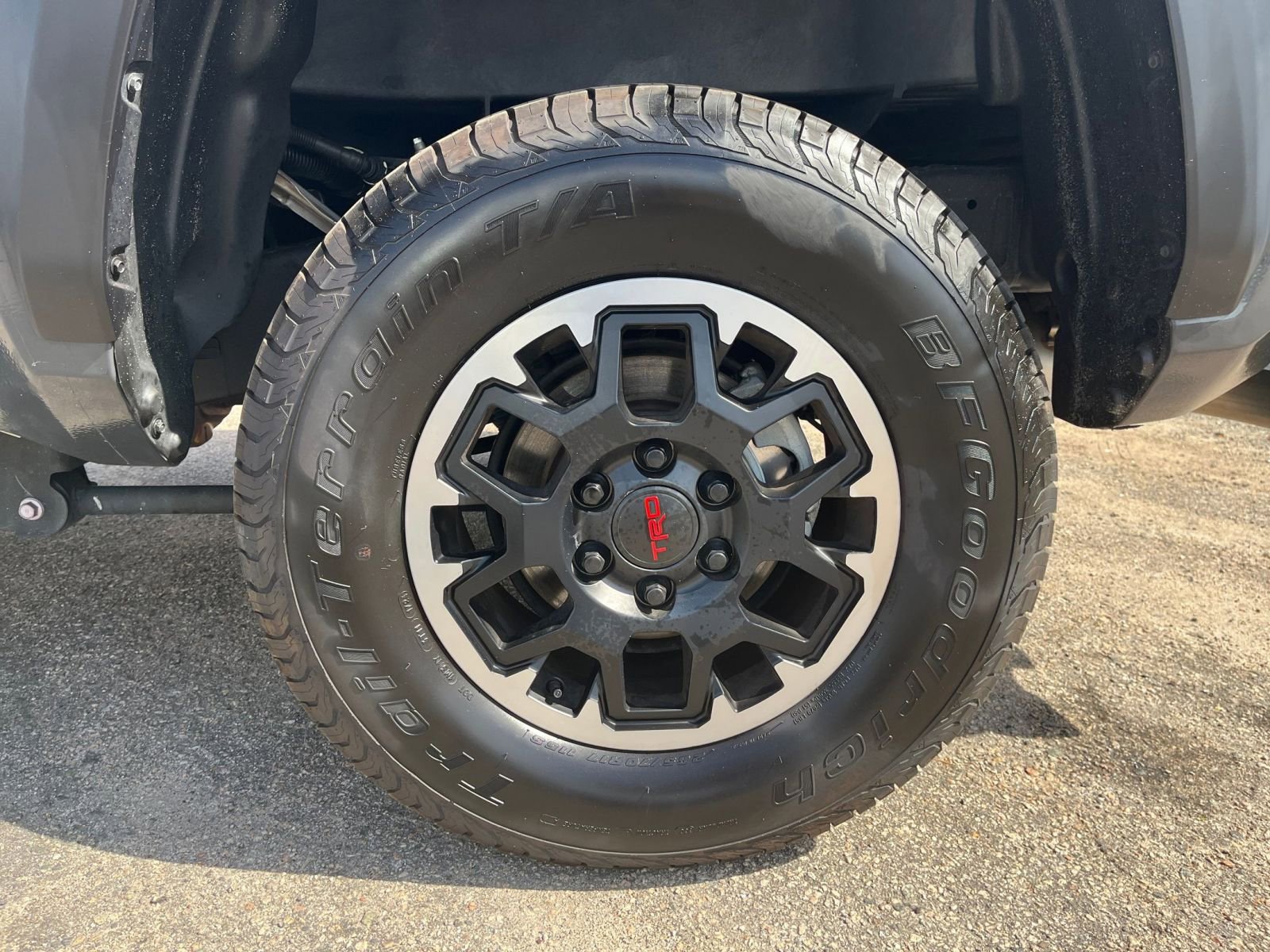 Thumbnail: 2024 Toyota Tacoma - 28