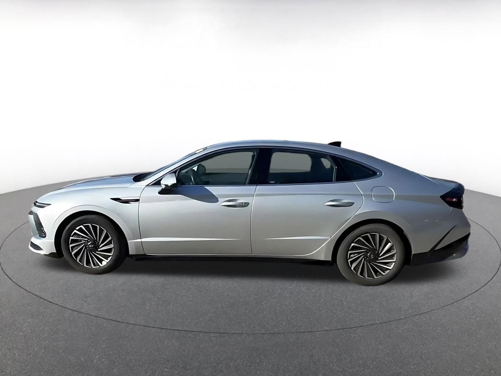 Thumbnail: 2025 Hyundai Sonata - 10