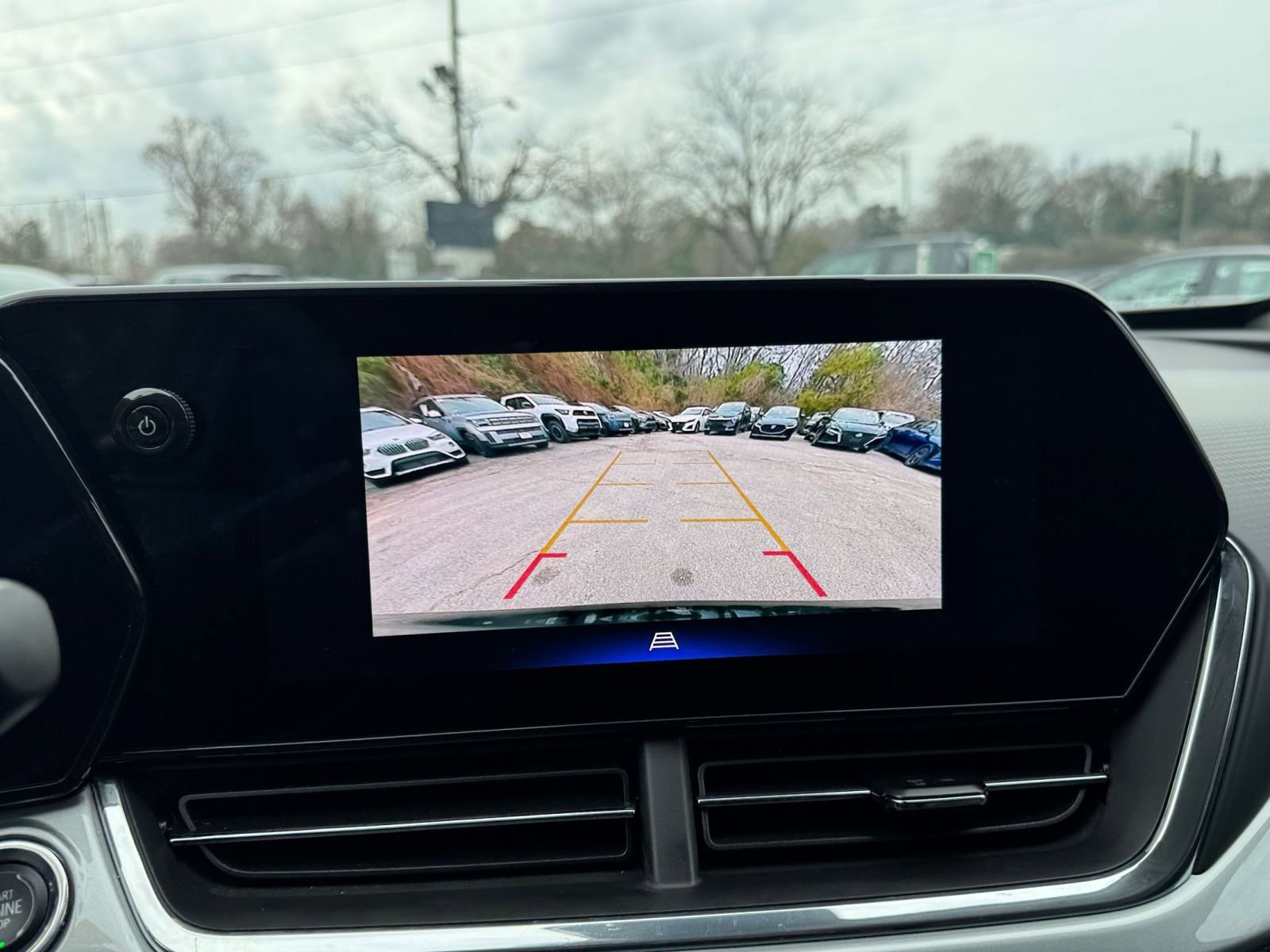 Thumbnail: 2025 Chevrolet Trax - 17