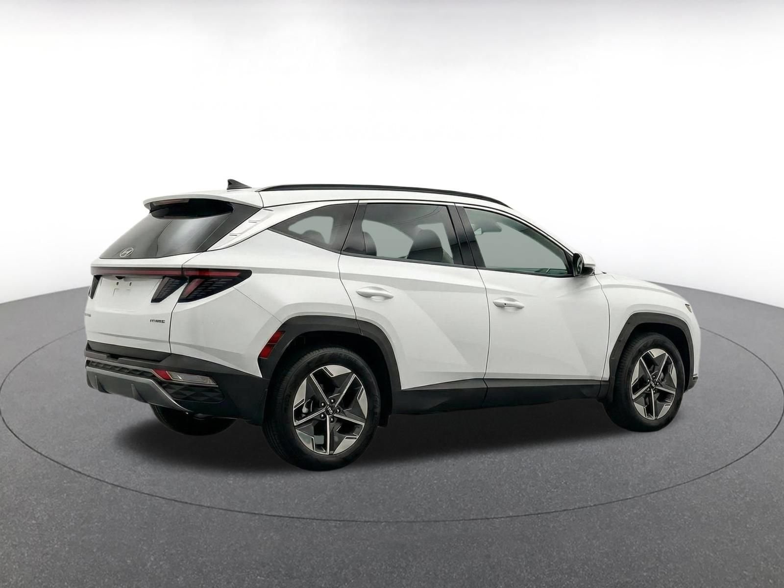 Thumbnail: 2026 Hyundai Tucson - 9