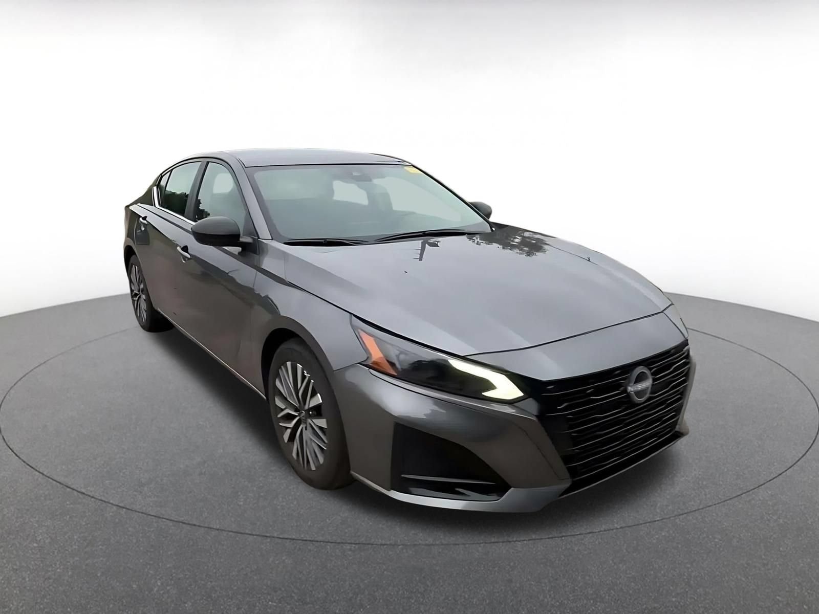 Thumbnail: 2026 Nissan Altima - 3