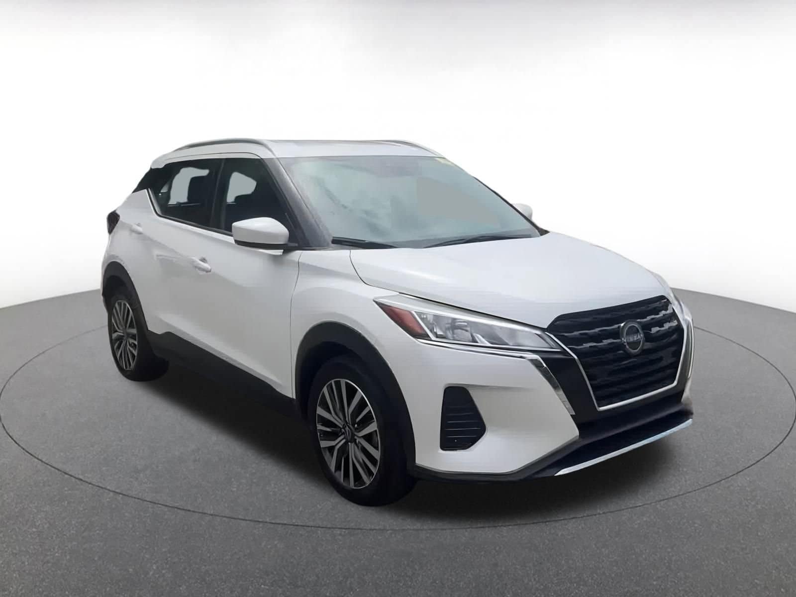 Thumbnail: 2024 Nissan Kicks - 3