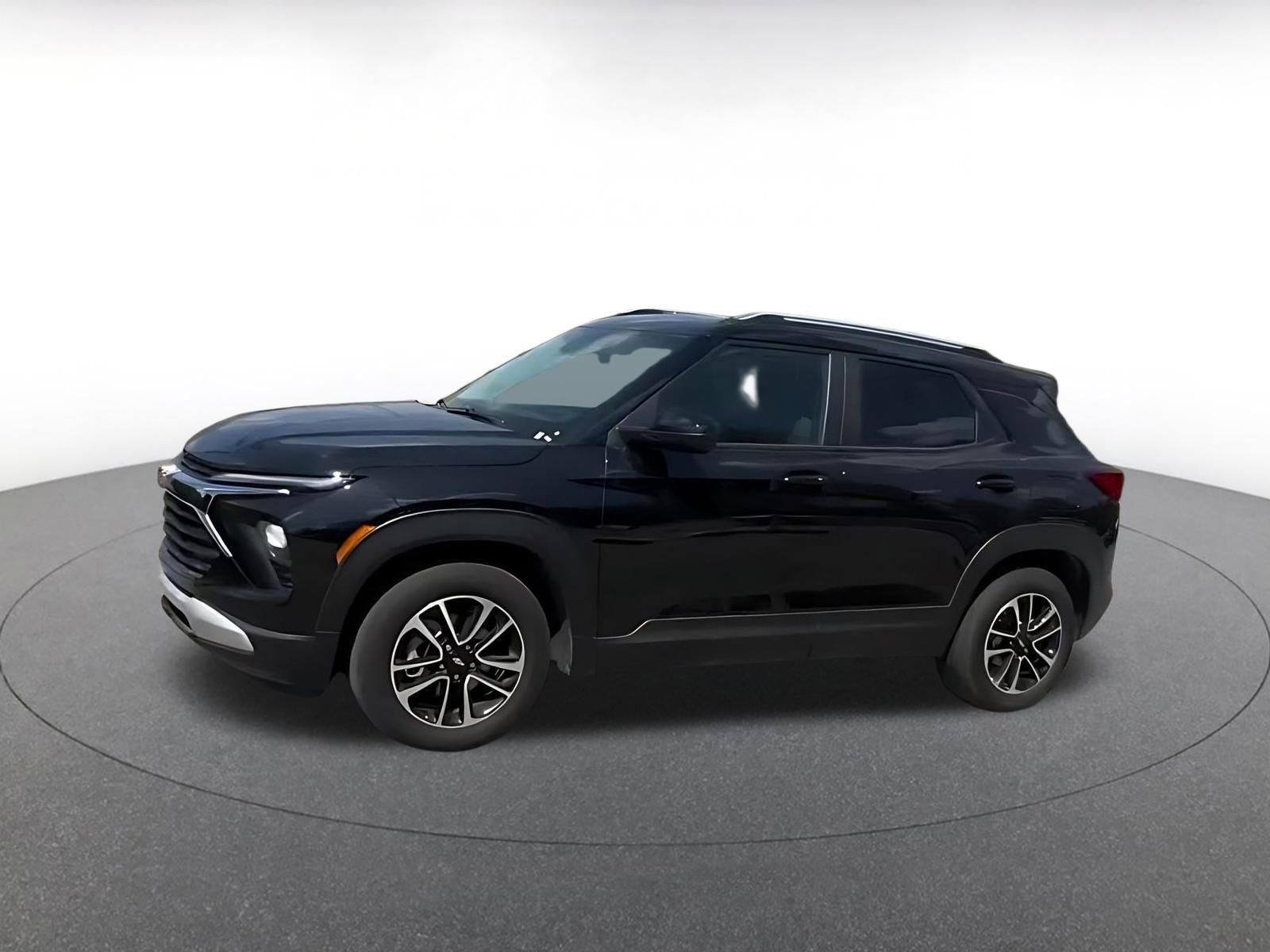 Thumbnail: 2025 Chevrolet TrailBlazer - 8