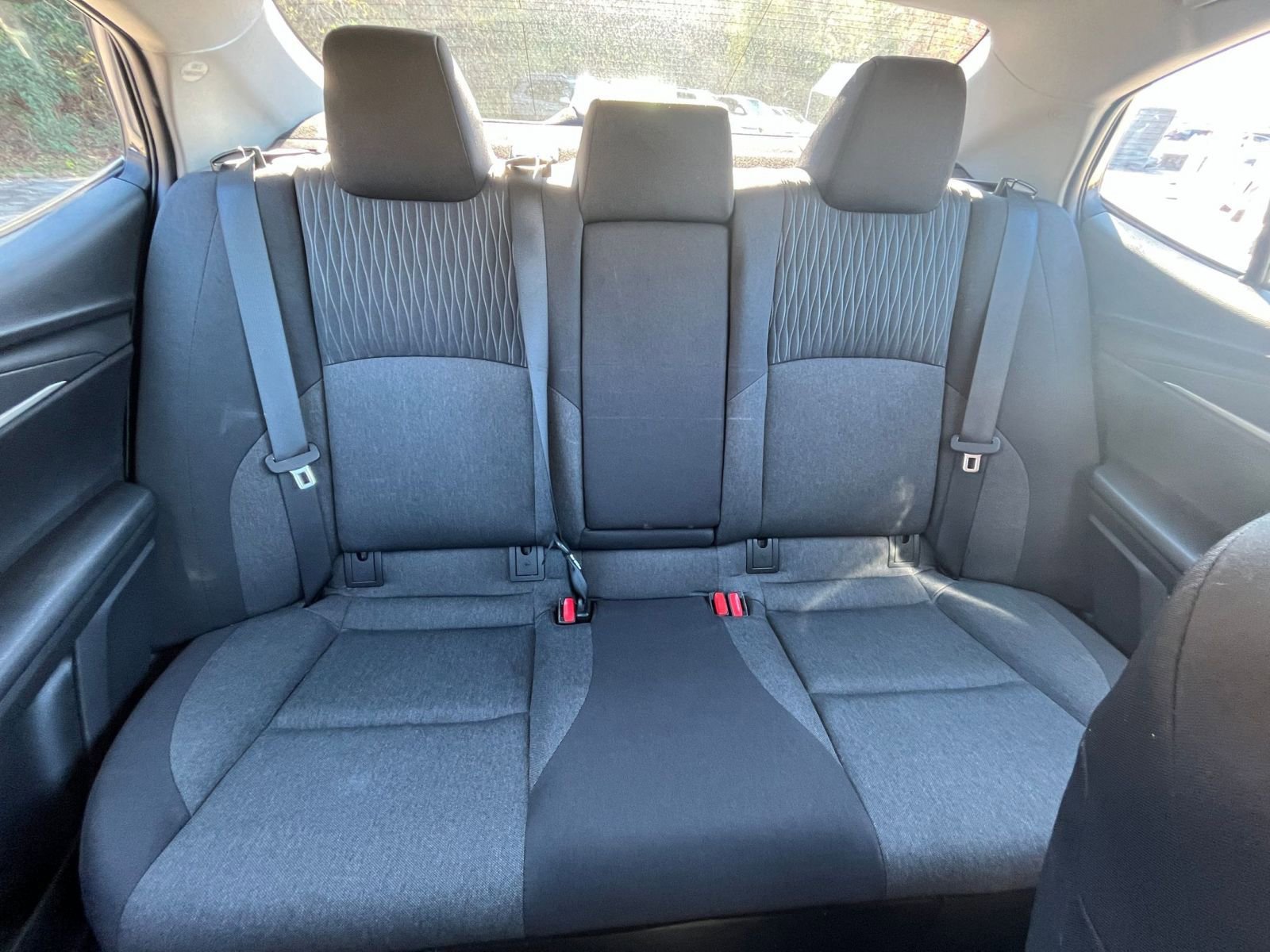 Thumbnail: 2025 Toyota Camry - 33