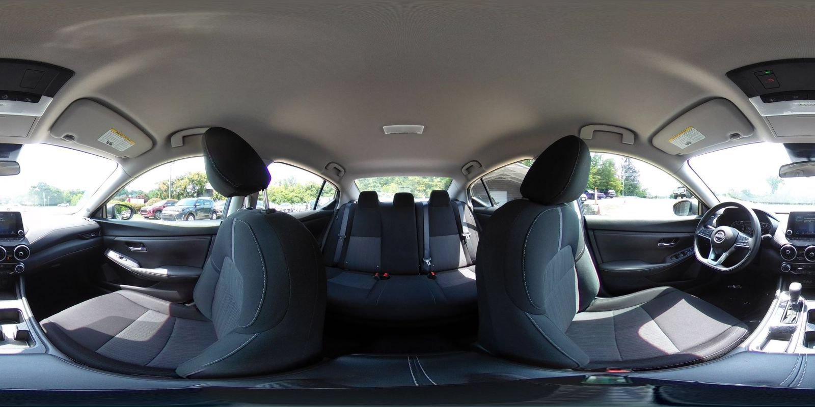 Thumbnail: 2025 Nissan Sentra - 32