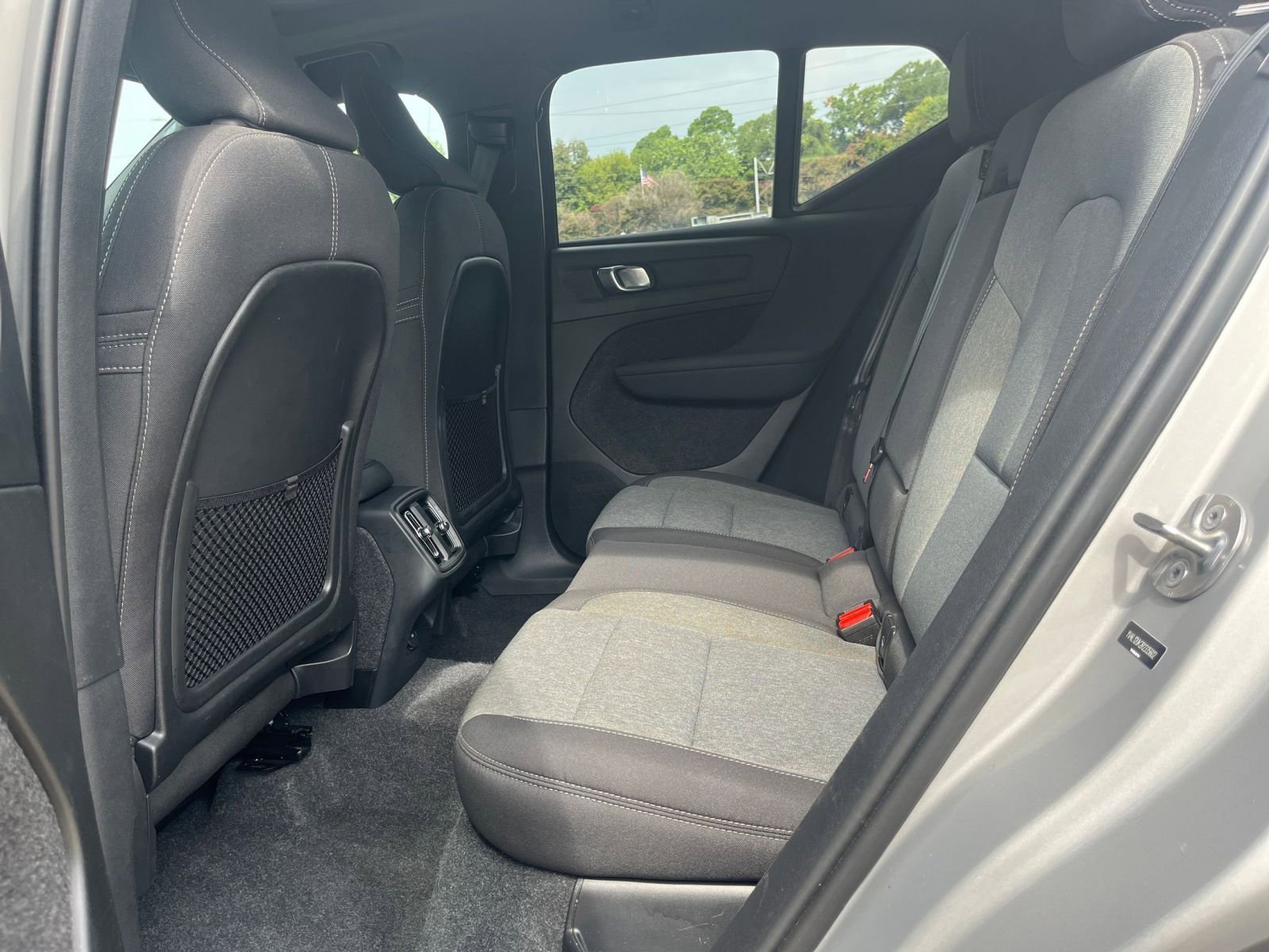 Thumbnail: 2024 Volvo XC40 - 21